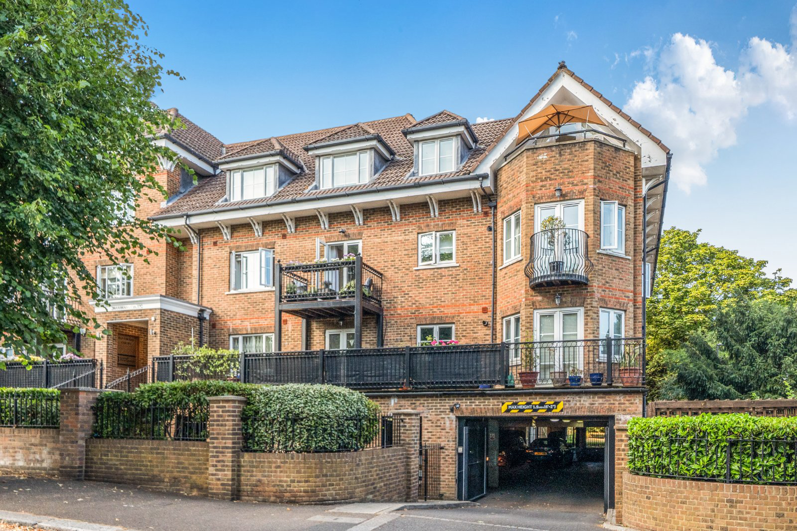 Bycullah Road, Enfield, EN2