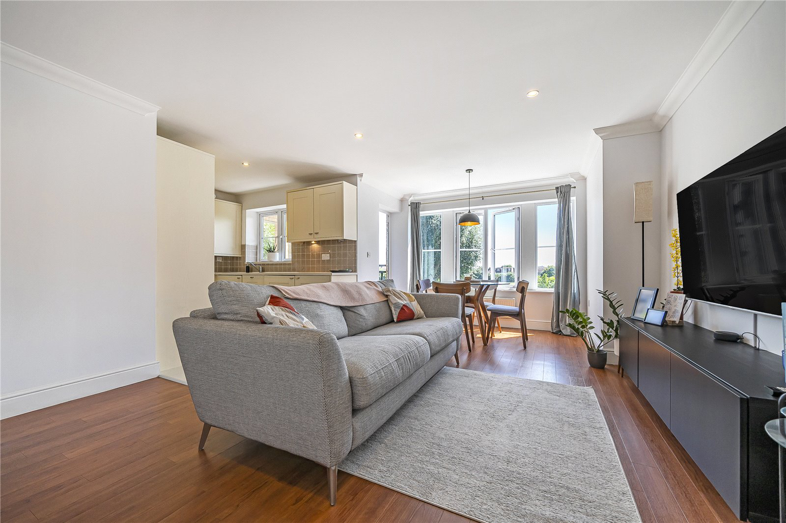 Bayswater Close, Palmers Green, London, N13