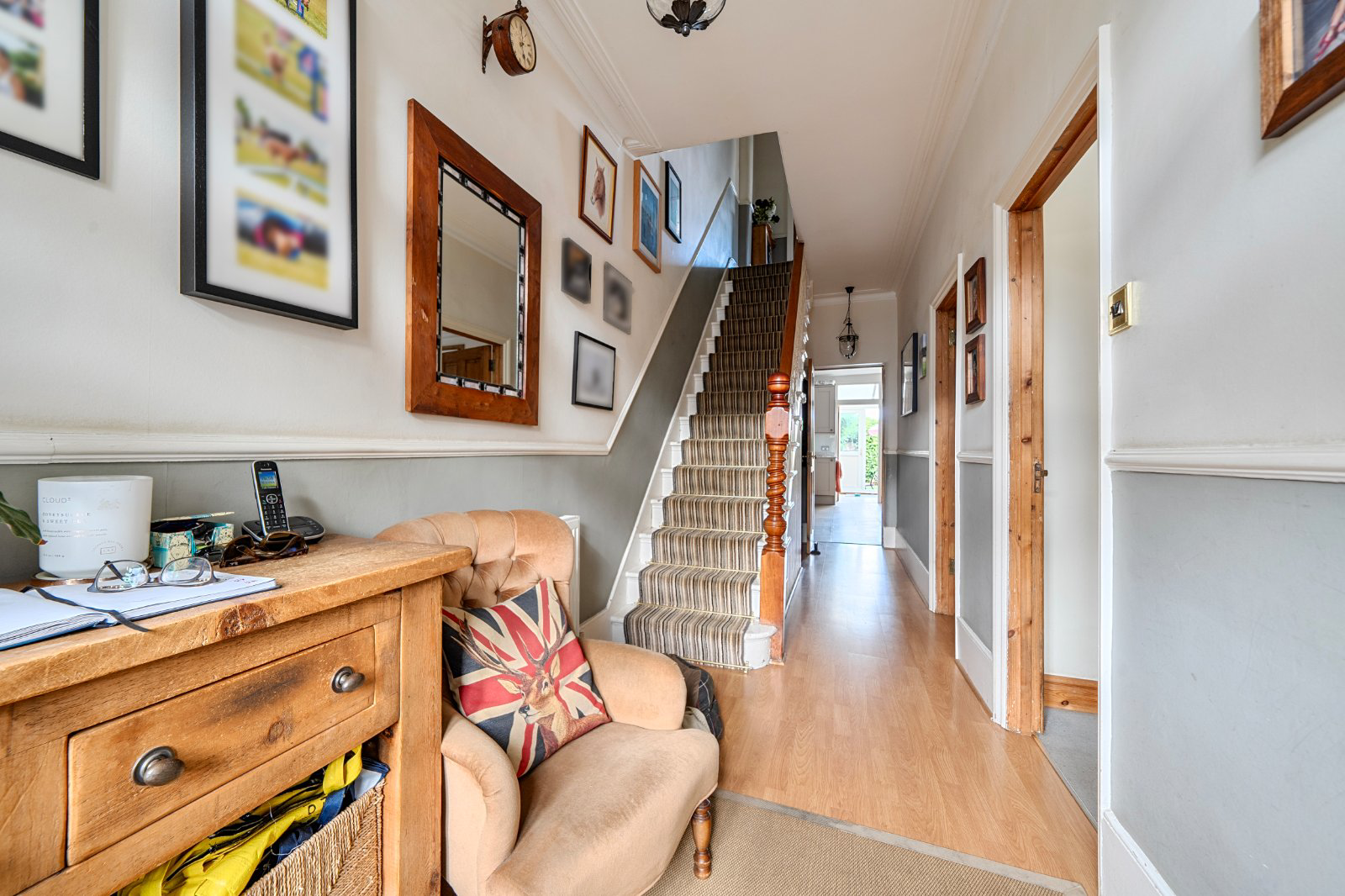 Hoppers Road, Winchmore Hill, London, N21