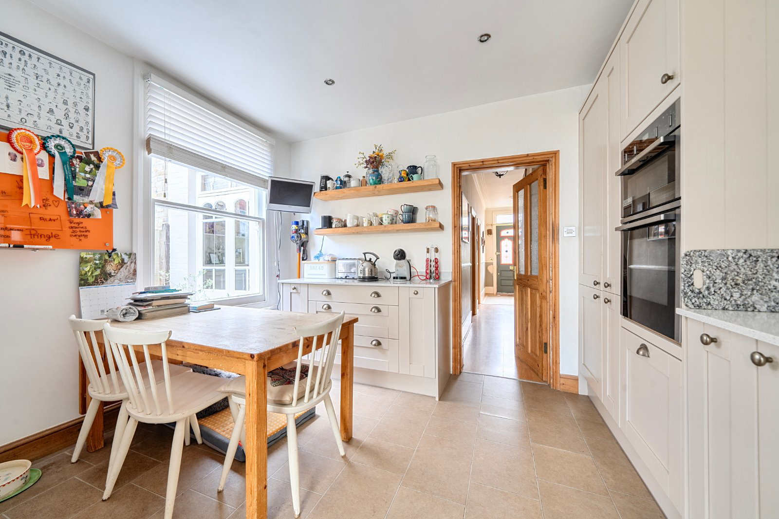 Hoppers Road, Winchmore Hill, London, N21, photo 16