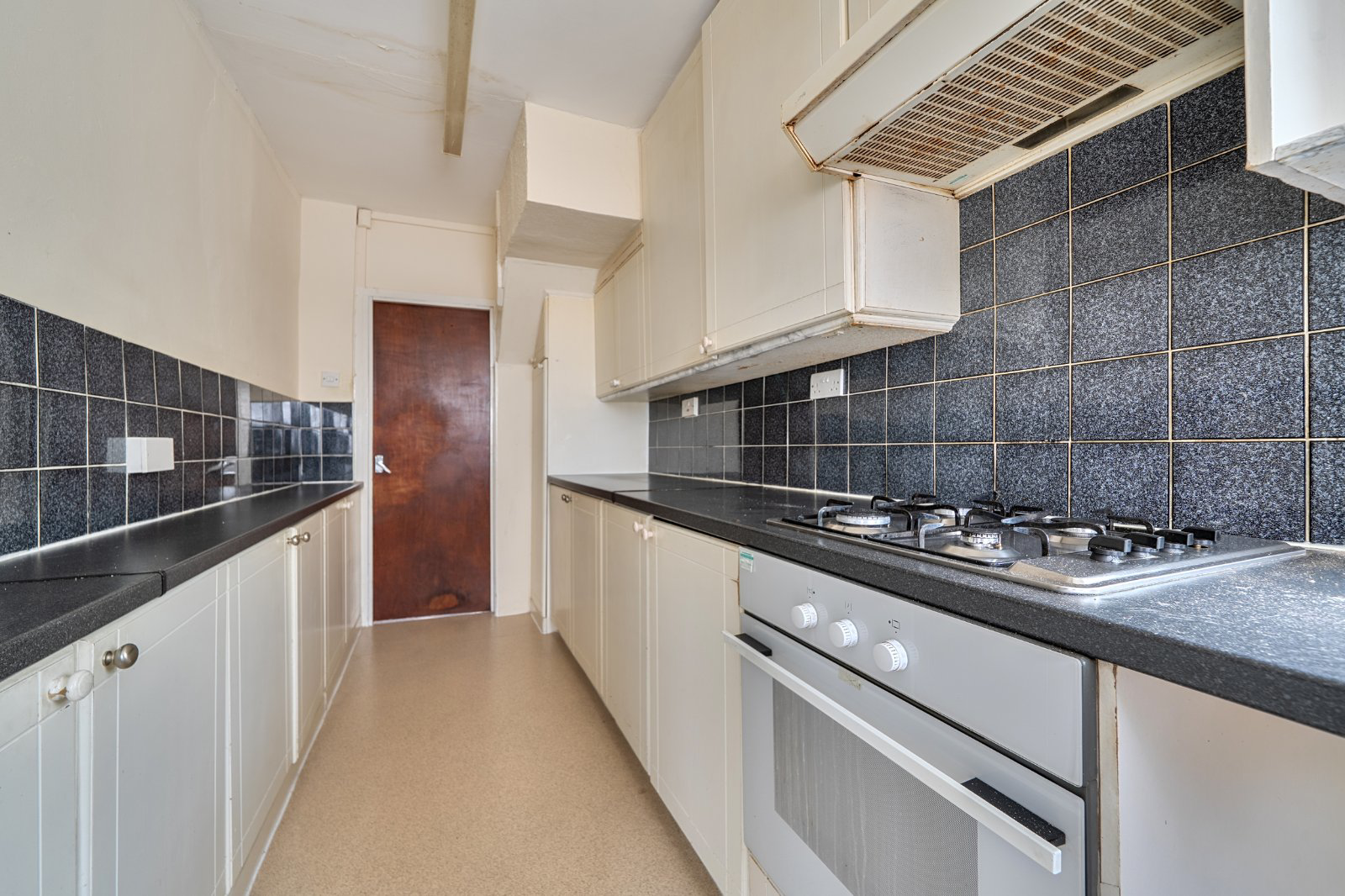 Hampshire Close, Edmonton, London, N18, photo 4