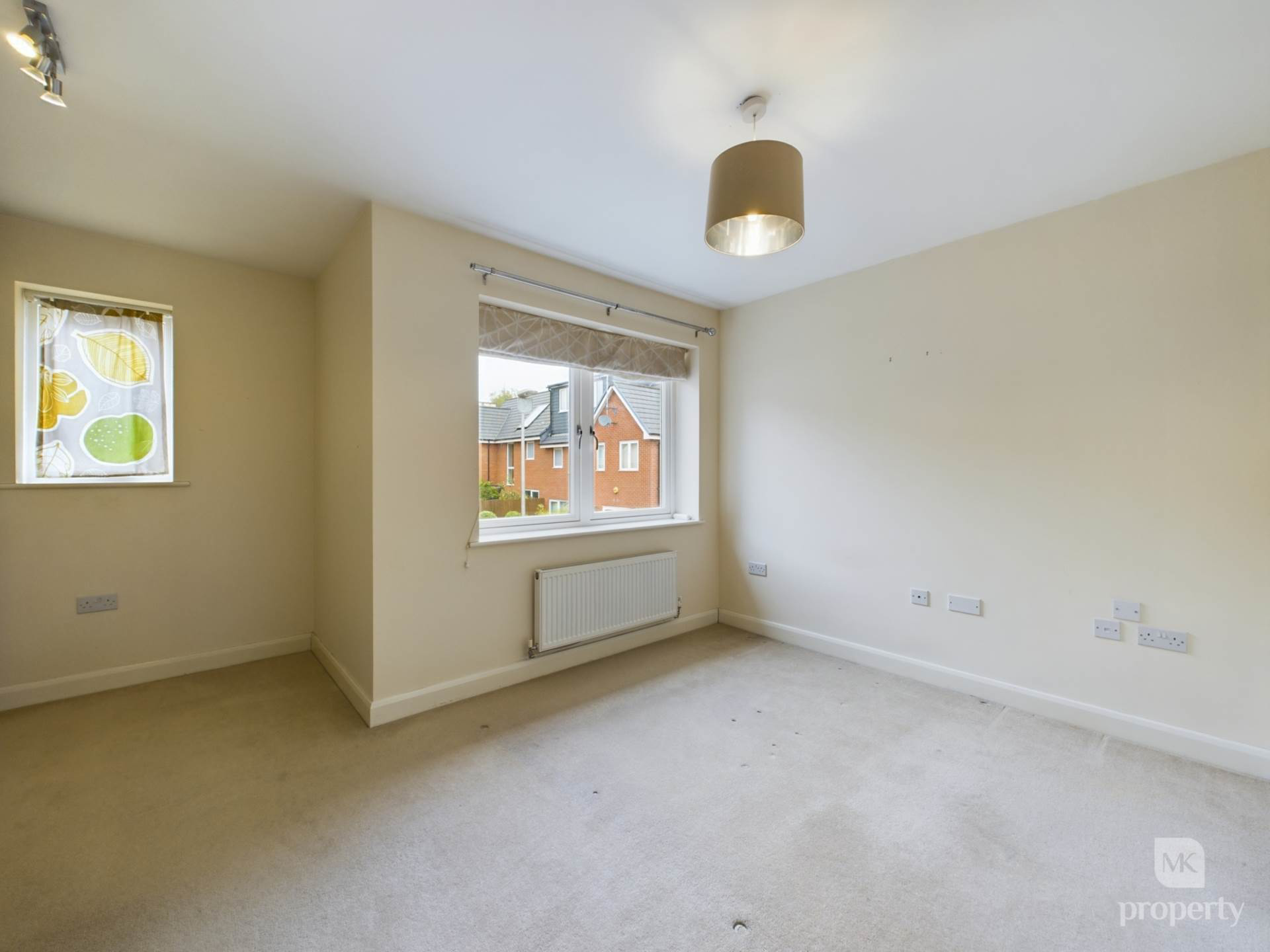Lamour Lane, Oxley Park, photo 10