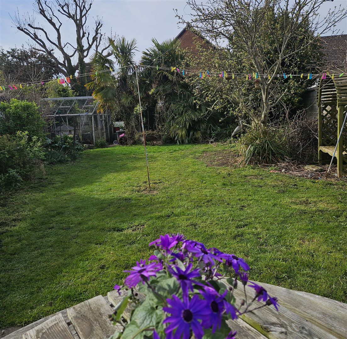 Brean Down Avenue, Weston-Super-Mare, photo 2