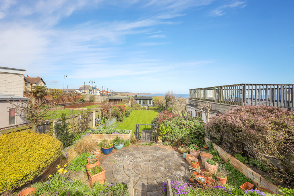 Bath Terrace, Seaham, County Durham, photo 22