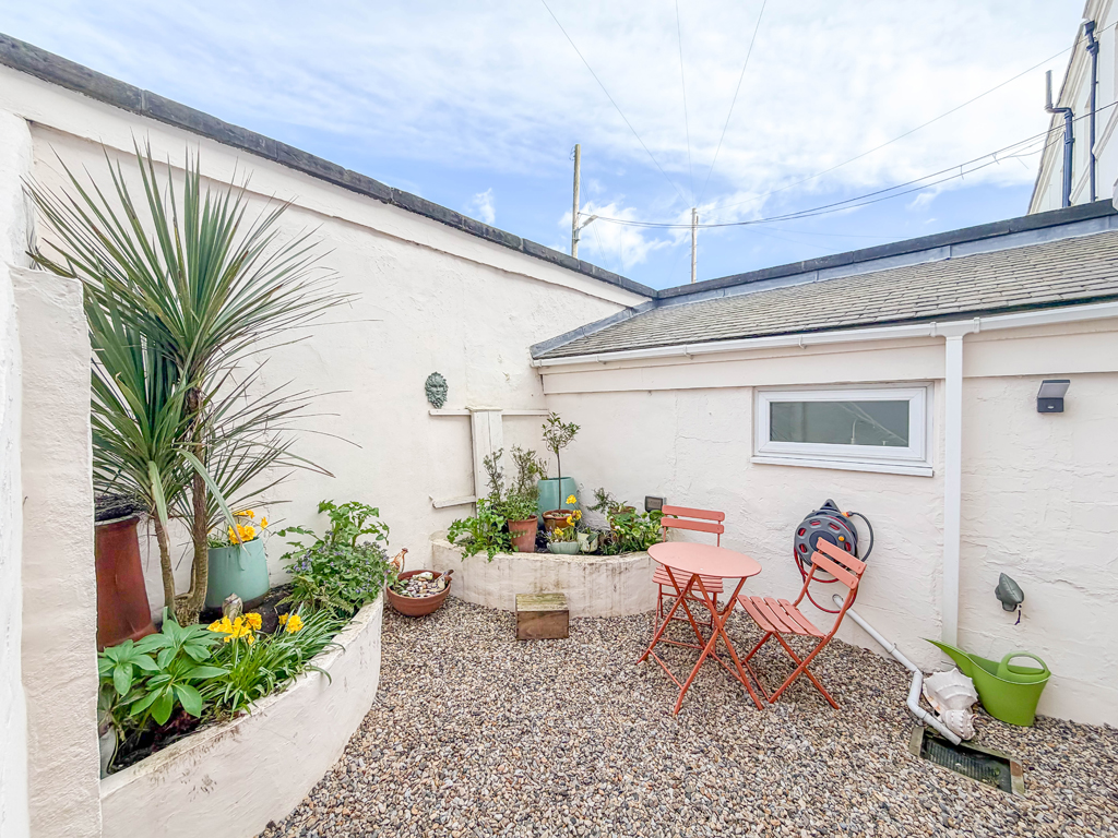 Bath Terrace, Seaham, County Durham, photo 17