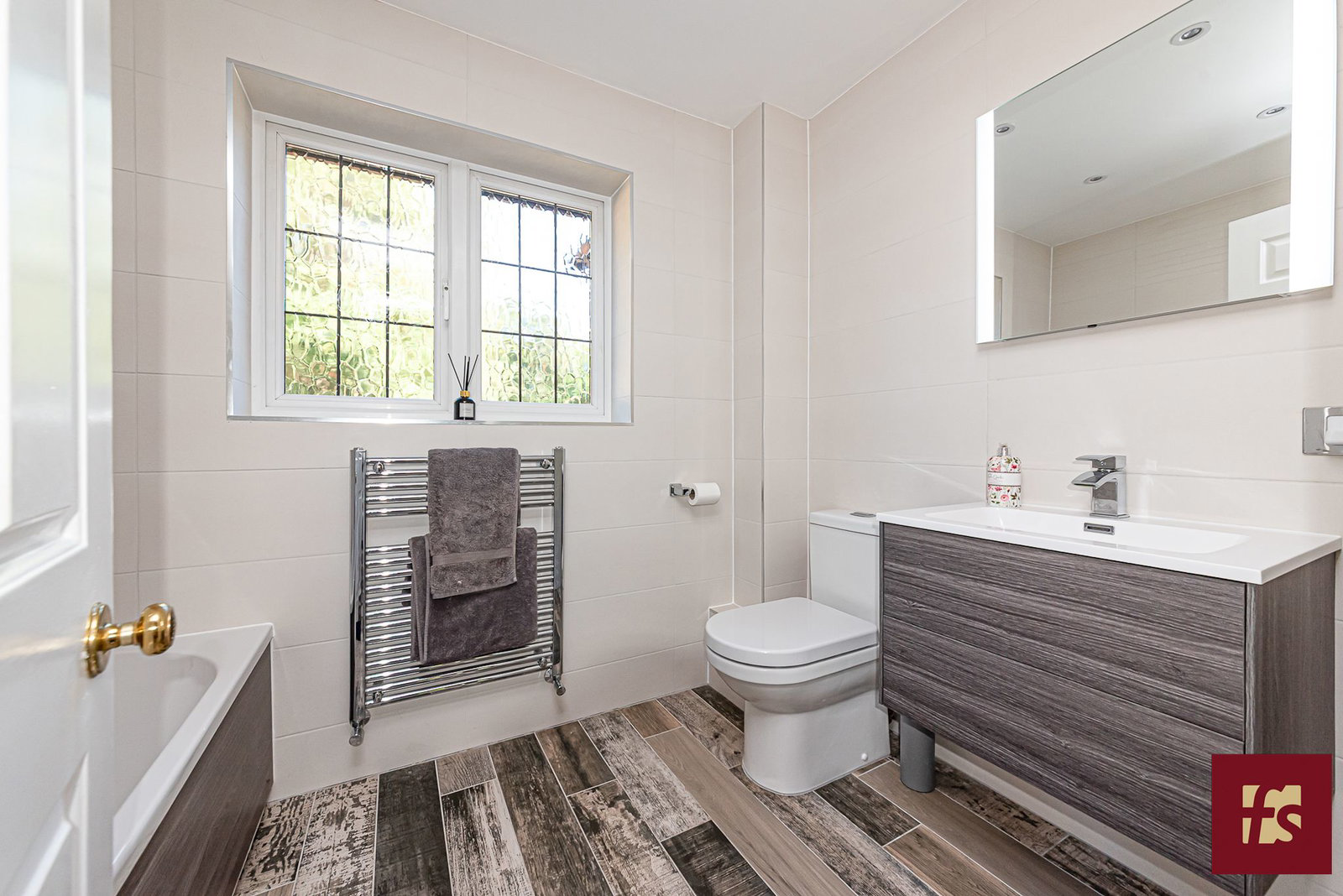 Holmbury Avenue, Crowthorne, RG45 6TQ, photo 12