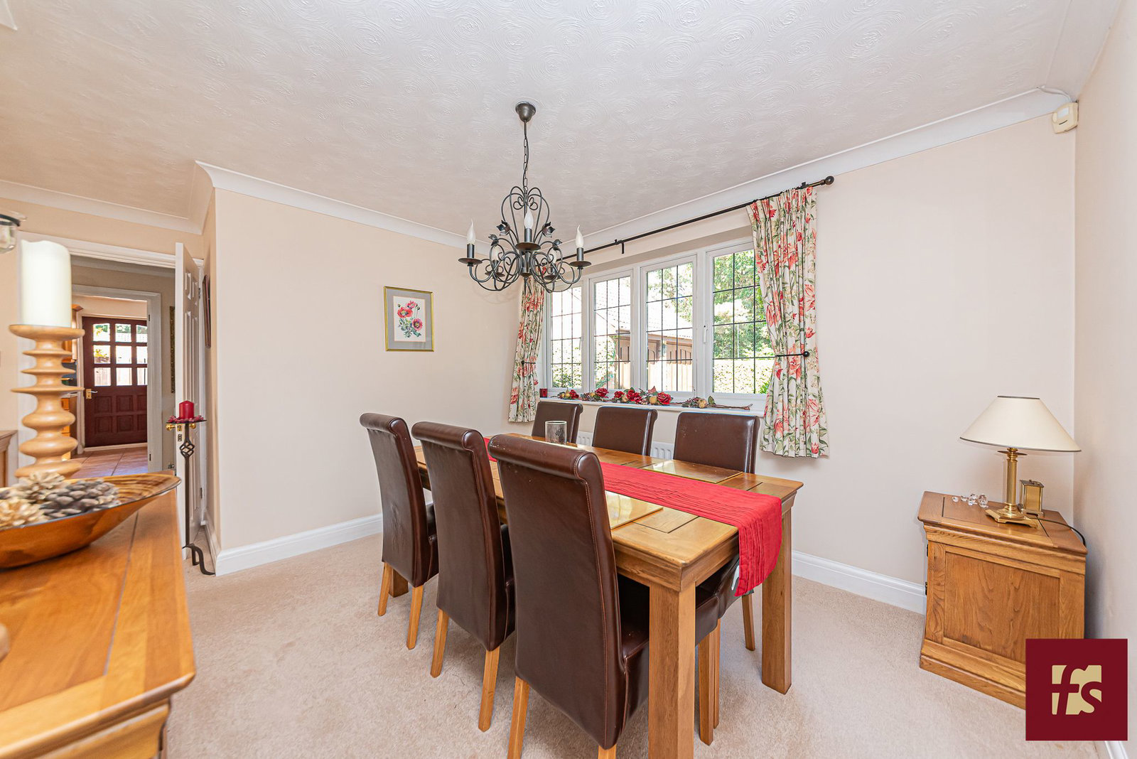 Holmbury Avenue, Crowthorne, RG45 6TQ, photo 9