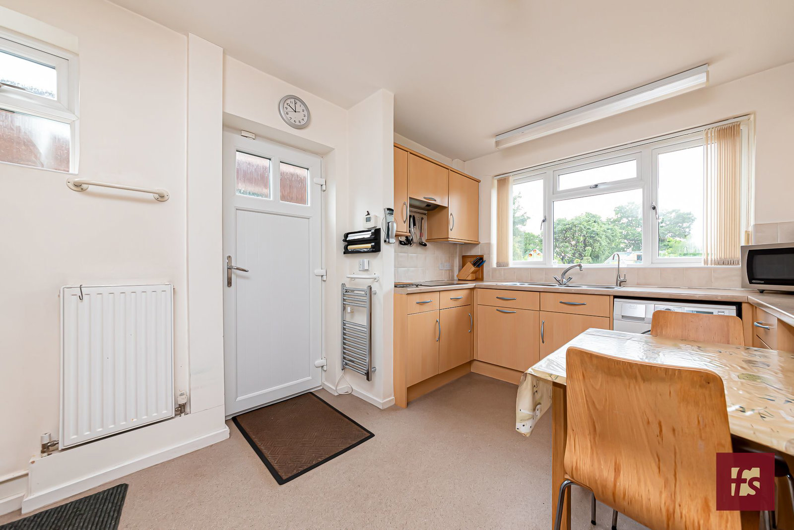 Heath Hill Road South, Crowthorne, RG45 7BW, photo 8