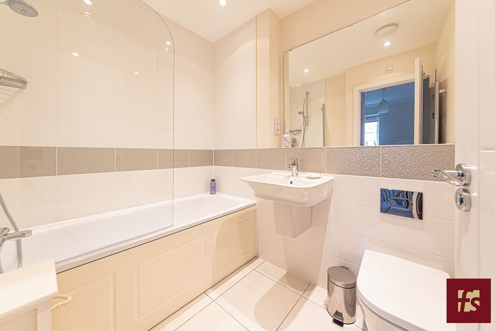 Dashers Close, Crowthorne, Berkshire RG45 6GX, photo 12