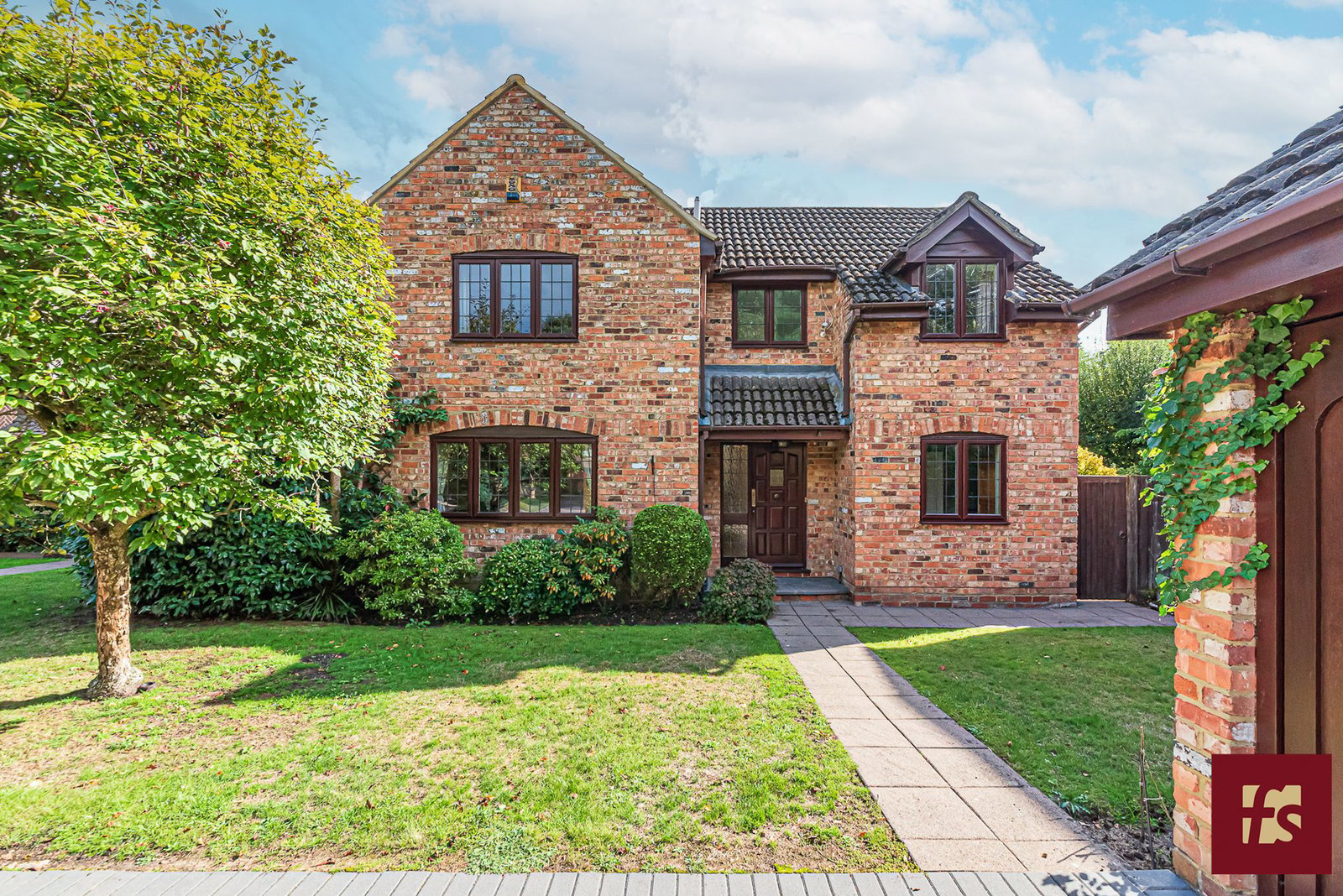 Holmbury Avenue, Crowthorne, RG45 6TQ, photo 16