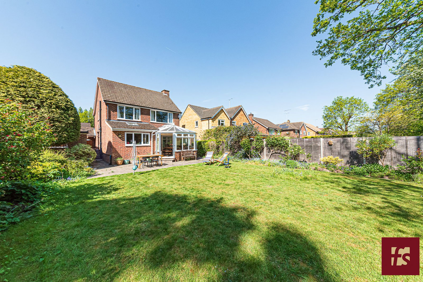 Hillary Drive, Crowthorne, Berkshire RG45 6QE, photo 16