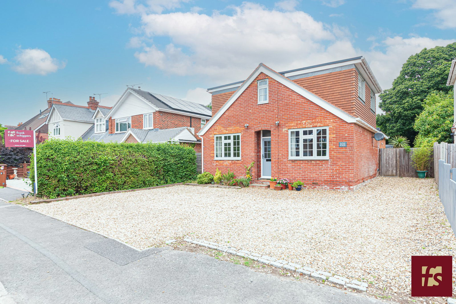 Pinehill Road, Crowthorne, Berkshire, RG45 7JP, photo 40