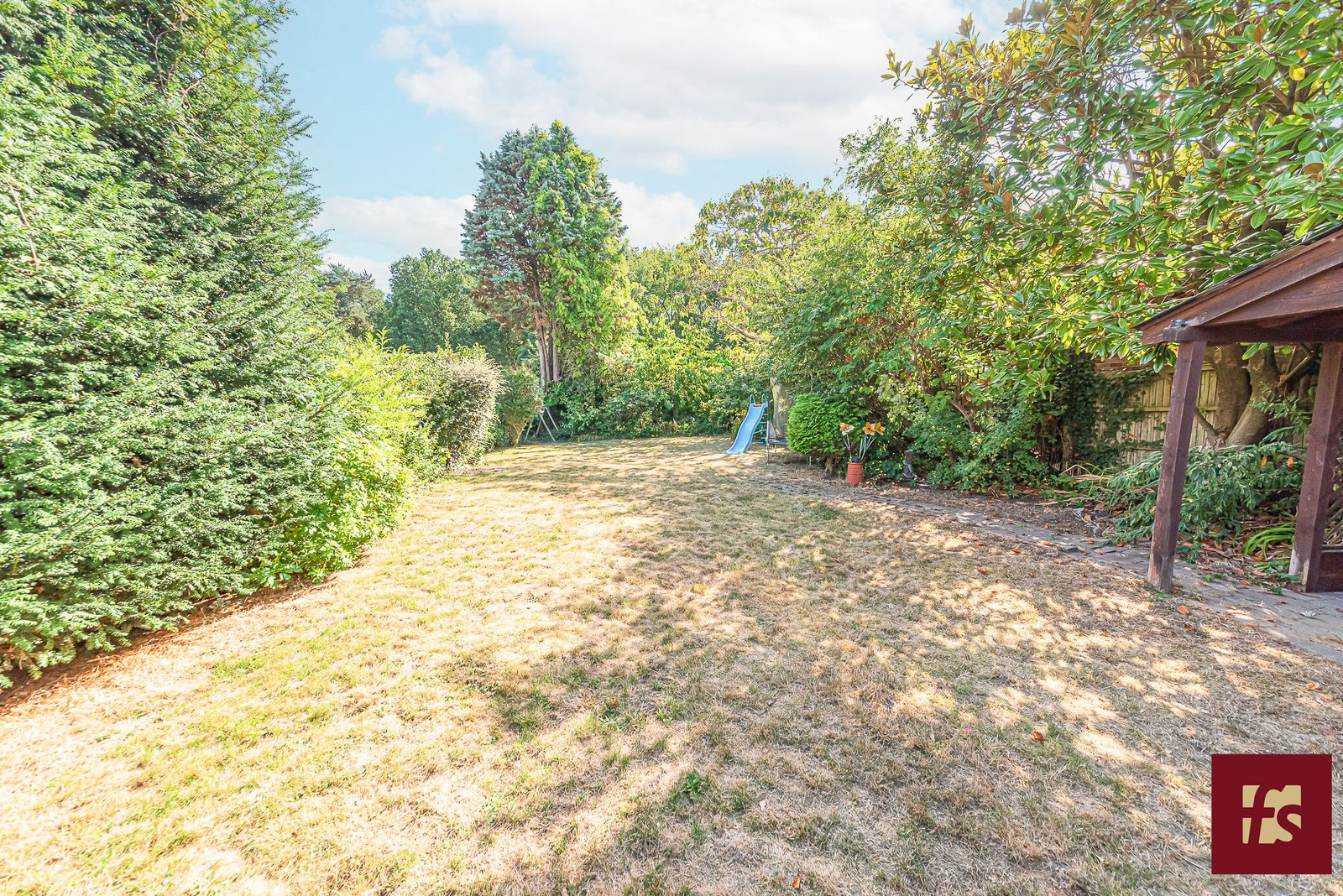 Pinehill Road, Crowthorne, Berkshire, RG45 7JR, photo 20