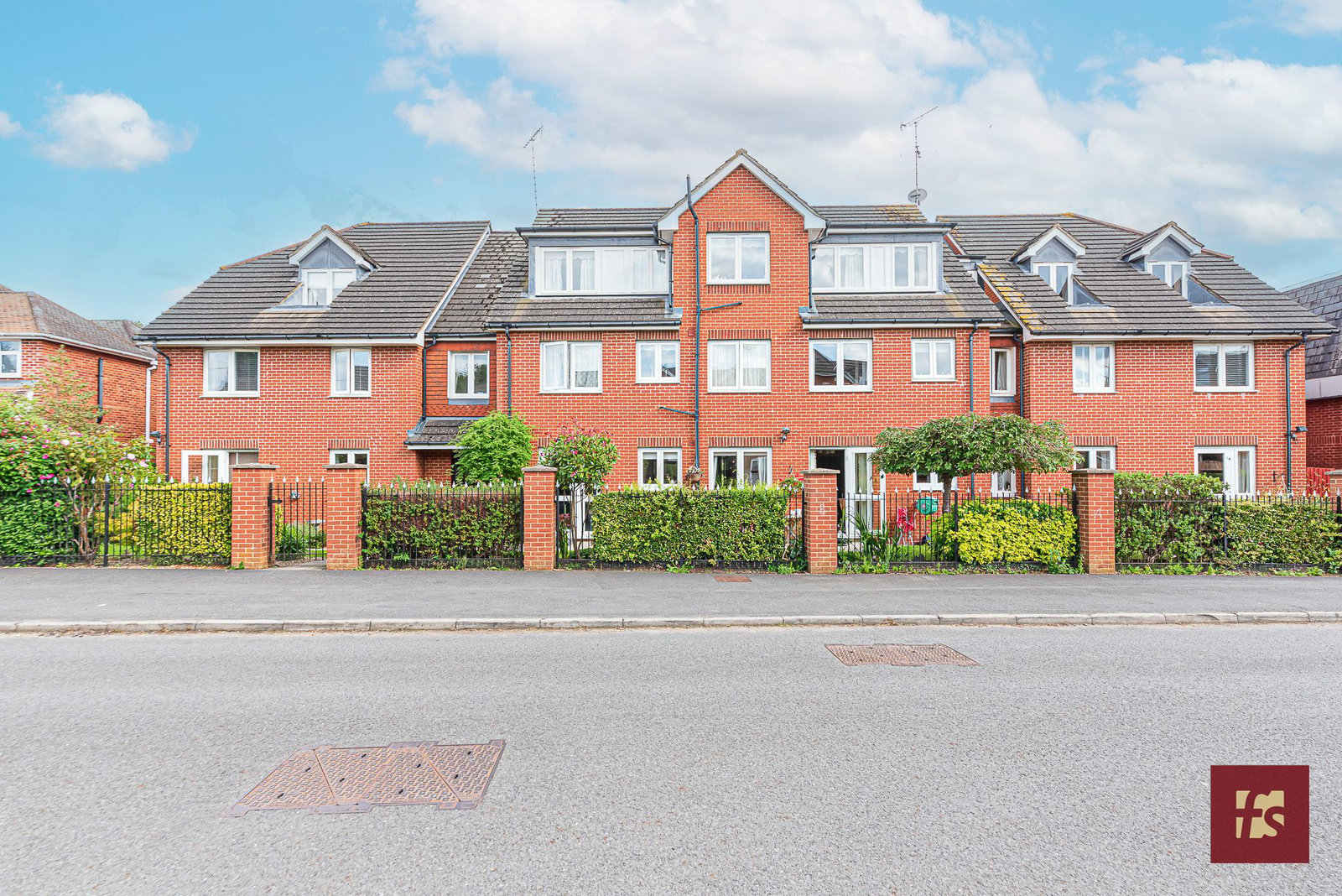 Warner Court, Yorktown Road, Sandhurst, Berkshire GU47 0PH