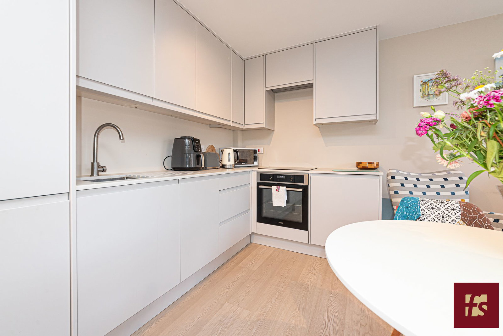 Manhattan Lofts, High Street, Crowthorne, RG45 7AY, photo 5