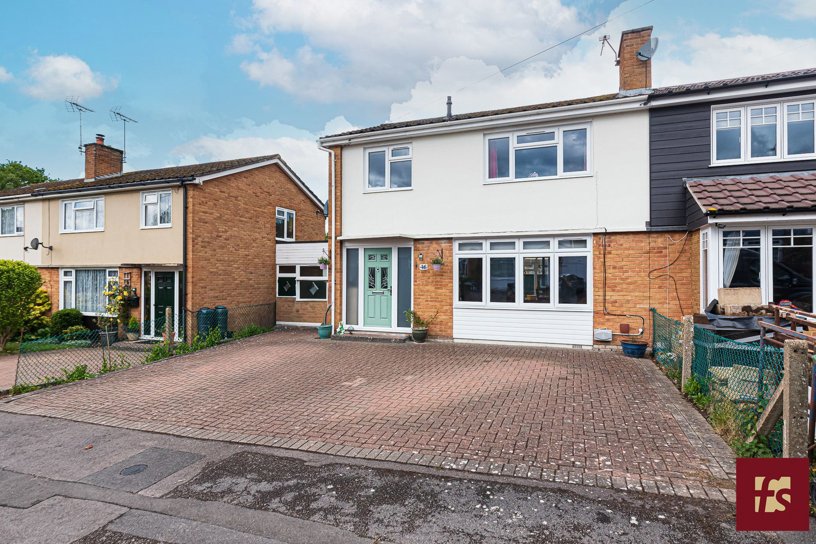 South Meadow, Crowthorne, Berkshire, RG45 7HJ