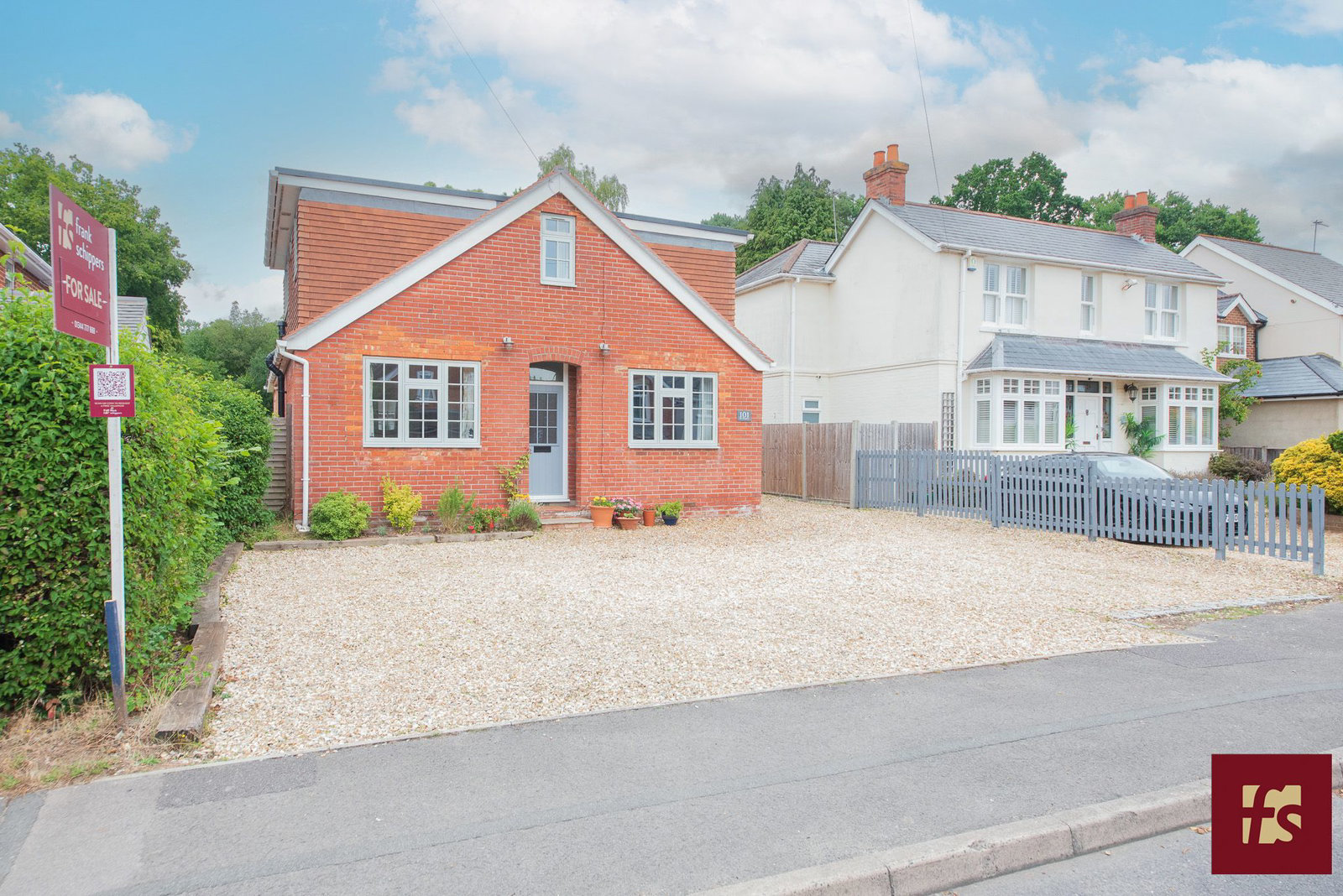 Pinehill Road, Crowthorne, Berkshire, RG45 7JP, photo 41