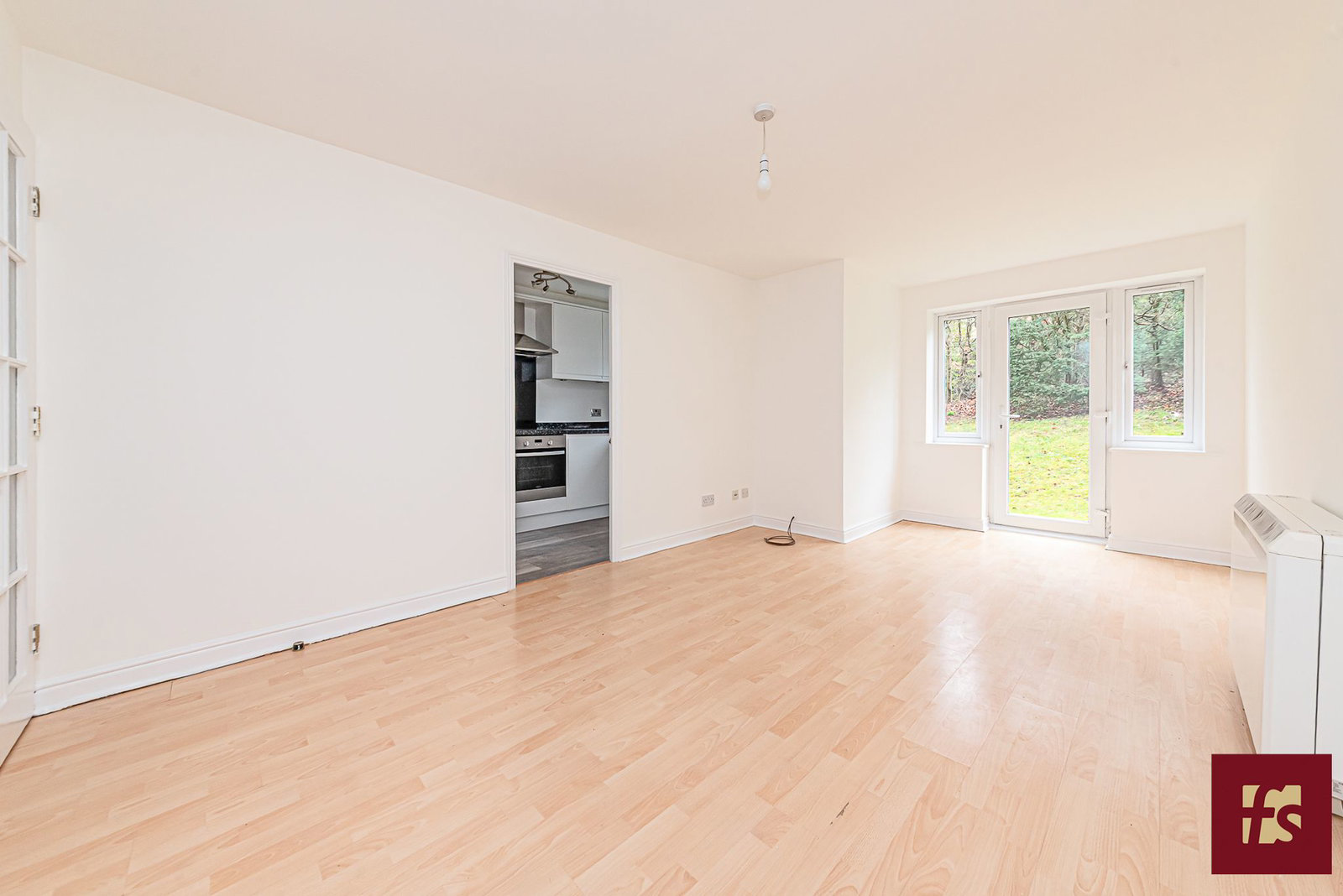 Masefield Gardens, Crowthorne, Berkshire RG45 7QS, photo 2