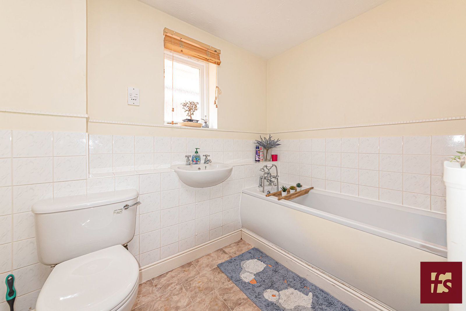 Masefield Gardens, Crowthorne, Berkshire, photo 14