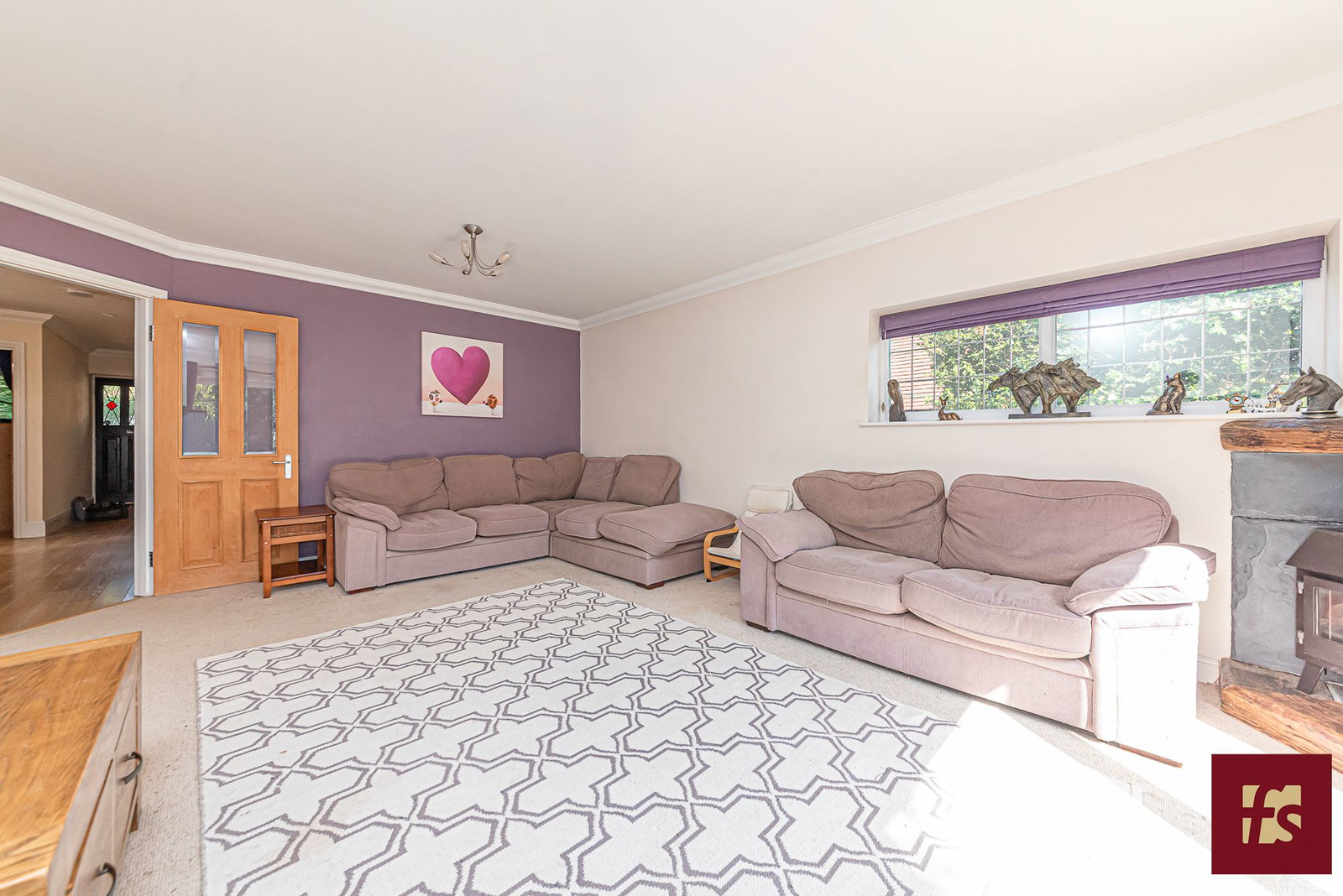 Pinehill Road, Crowthorne, Berkshire, RG45 7JR, photo 5
