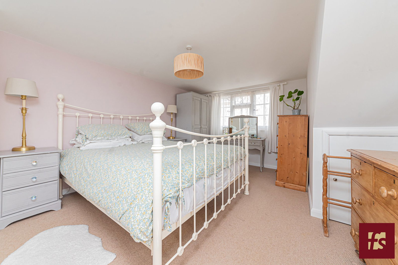 Pinehill Road, Crowthorne, Berkshire, RG45 7JP, photo 17