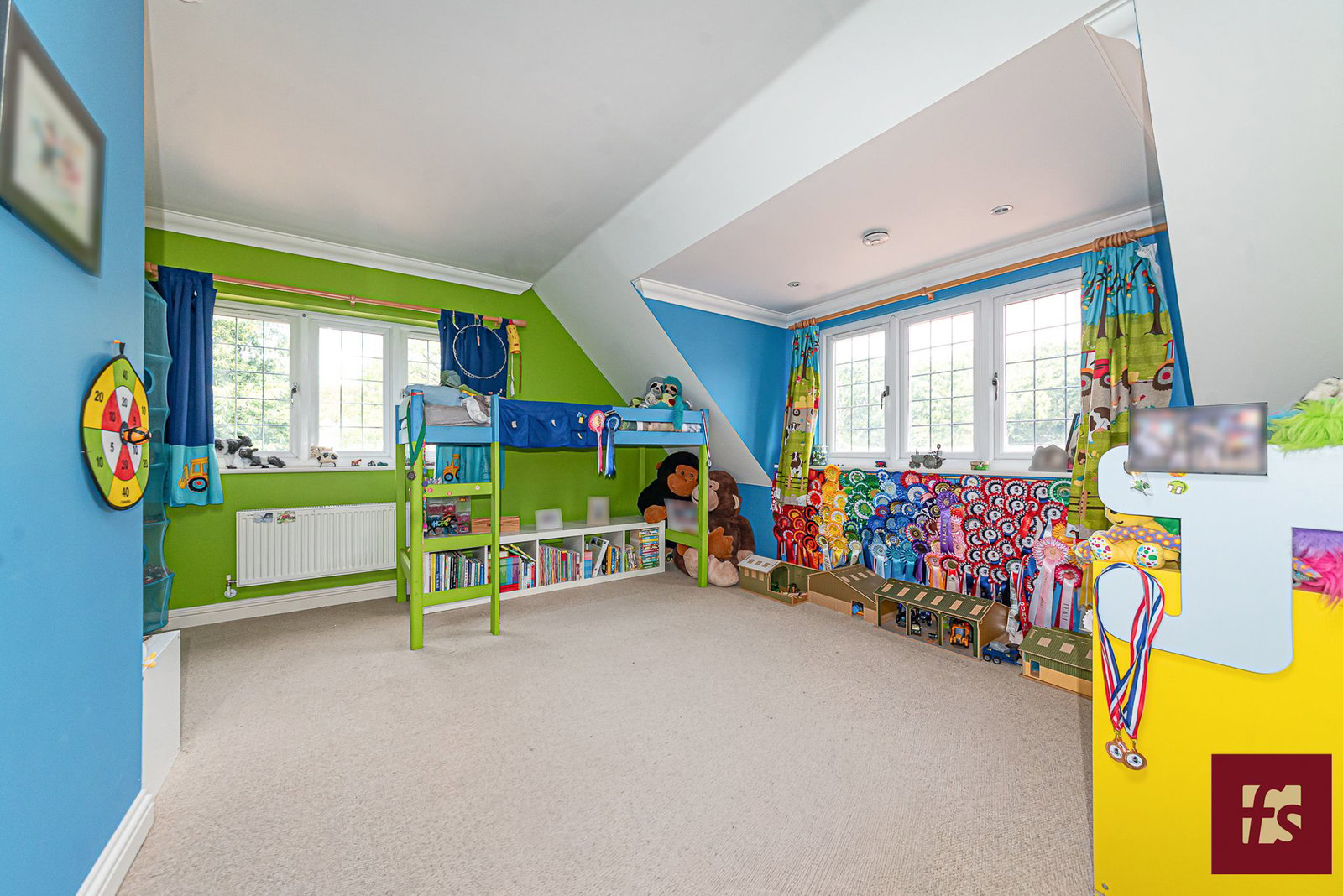 Pinehill Road, Crowthorne, Berkshire, RG45 7JR, photo 11