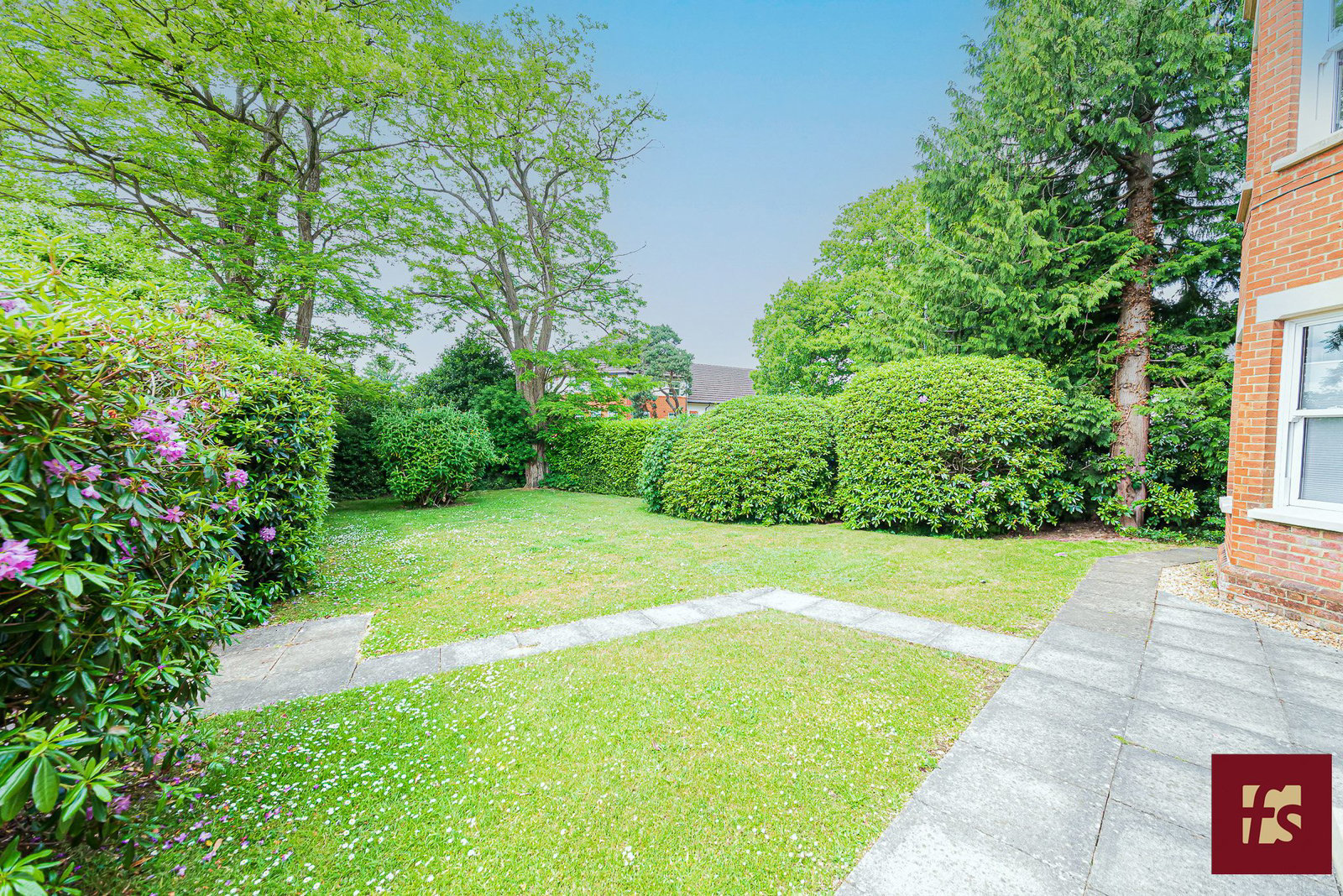 The Pines, Upper Broadmoor Road, Crowthorne, Berkshire, photo 13