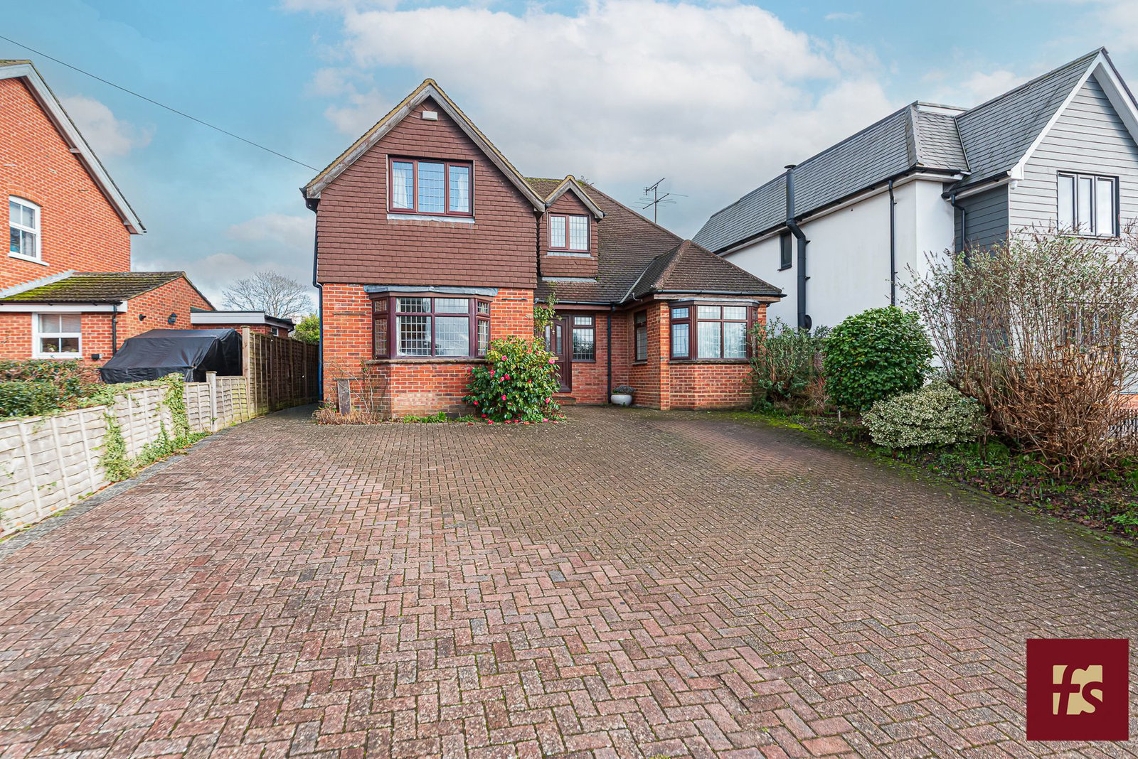 Pinewood Avenue, Crowthorne, Berkshire, RG45 6RR, photo 31