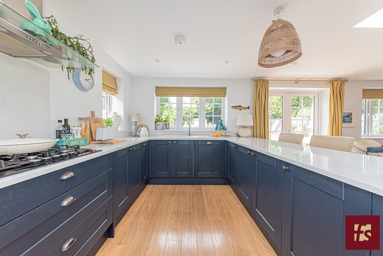 Pinehill Road, Crowthorne, Berkshire, RG45 7JP, photo 10