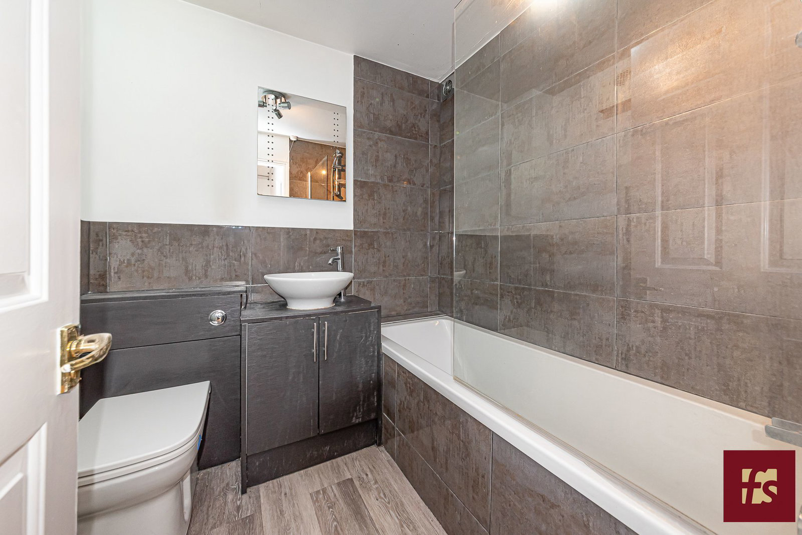 Masefield Gardens, Crowthorne, Berkshire RG45 7QS, photo 7