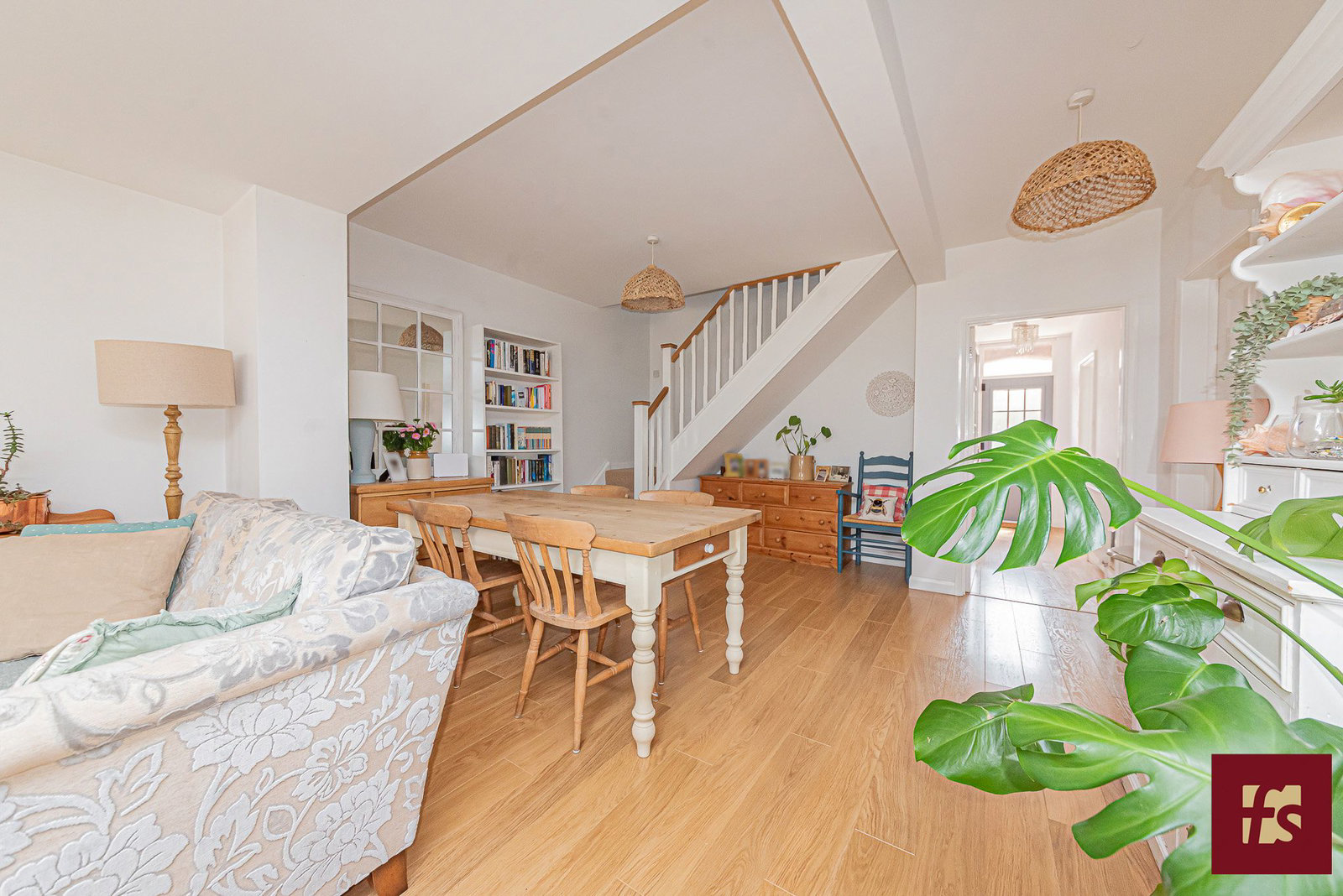 Pinehill Road, Crowthorne, Berkshire, RG45 7JP, photo 12