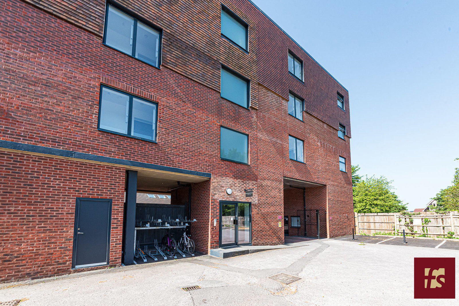 Manhattan Lofts, High Street, Crowthorne, RG45 7AY