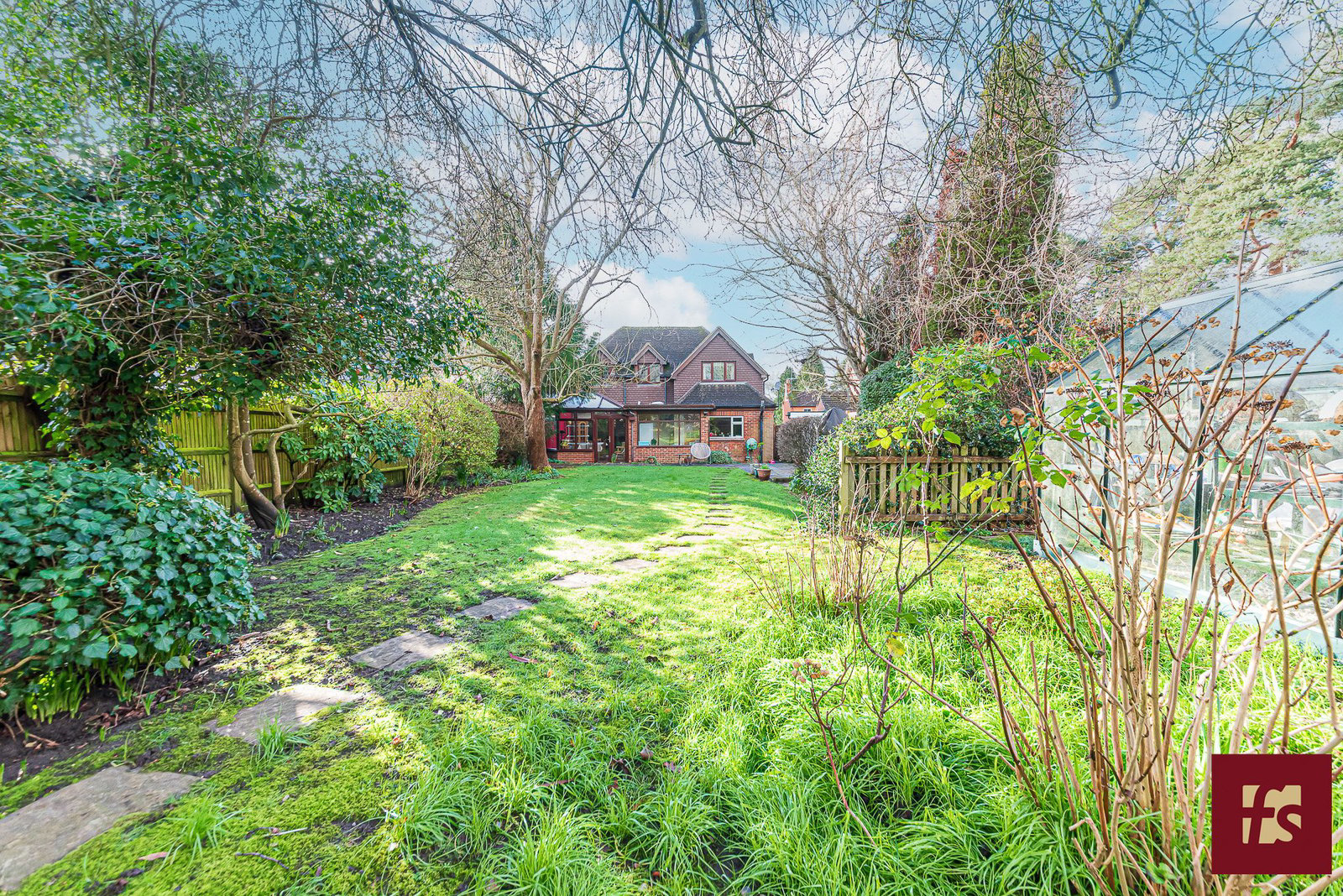 Pinewood Avenue, Crowthorne, Berkshire, RG45 6RR, photo 35