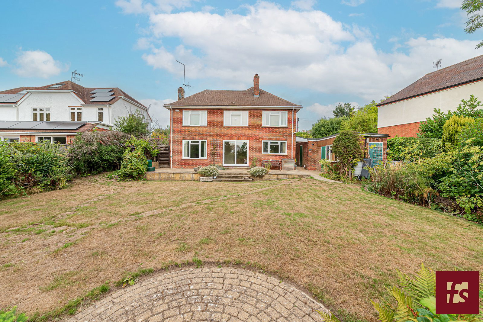 Heath Hill Road South, Crowthorne, RG45 7BW, photo 17