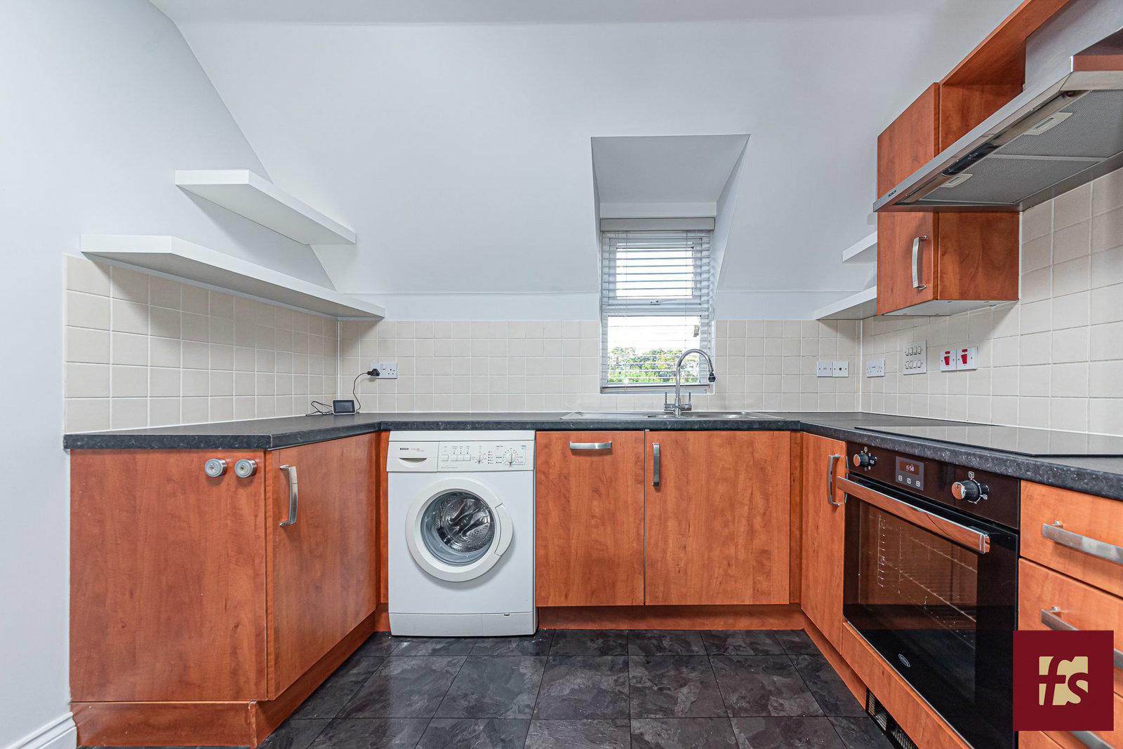 Talavera Close, Crowthorne, Berkshire, RG45 6DE, photo 5