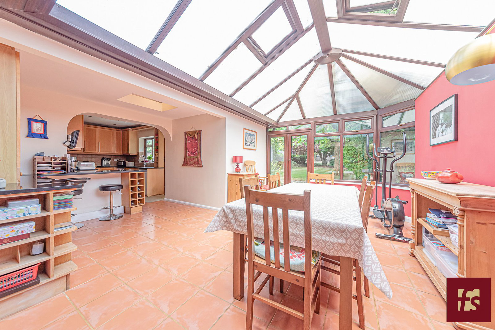 Pinewood Avenue, Crowthorne, Berkshire, RG45 6RR, photo 10