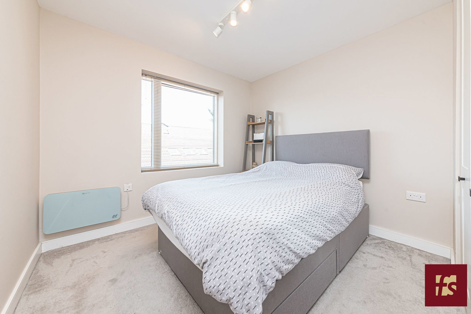 Manhattan Lofts, High Street, Crowthorne, RG45 7AY, photo 7