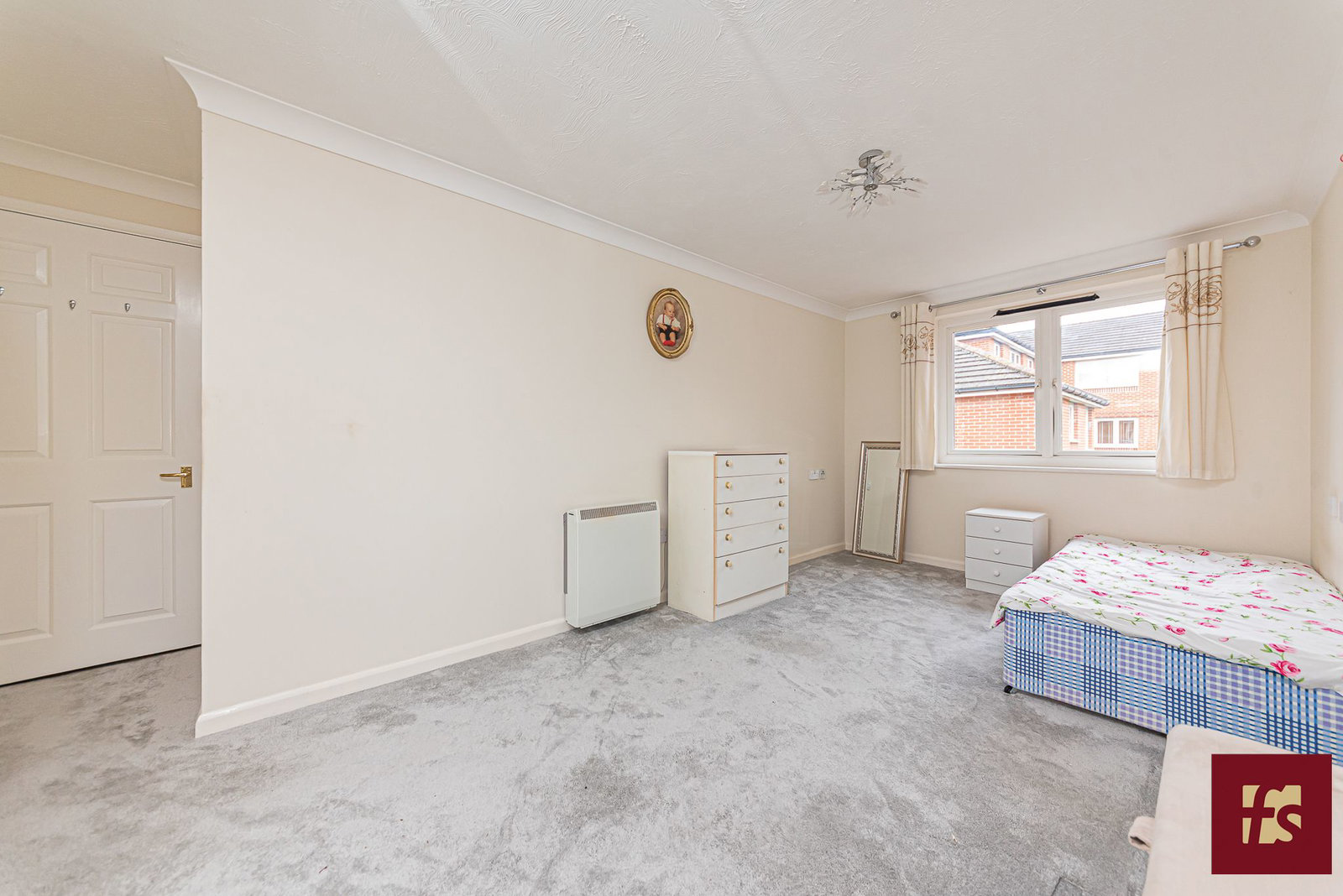 Warner Court, Yorktown Road, Sandhurst, Berkshire GU47 0PH, photo 12