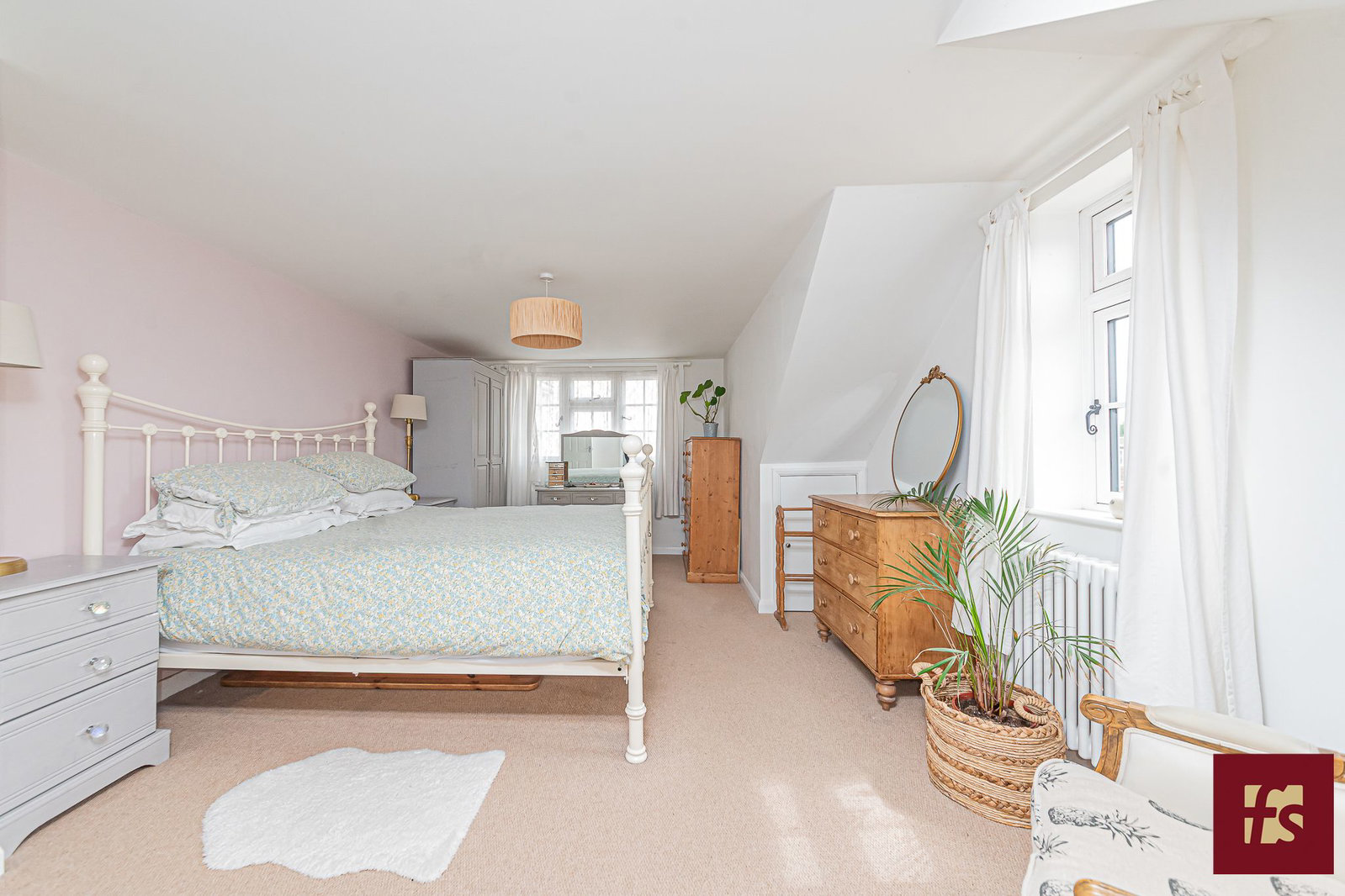 Pinehill Road, Crowthorne, Berkshire, RG45 7JP, photo 19