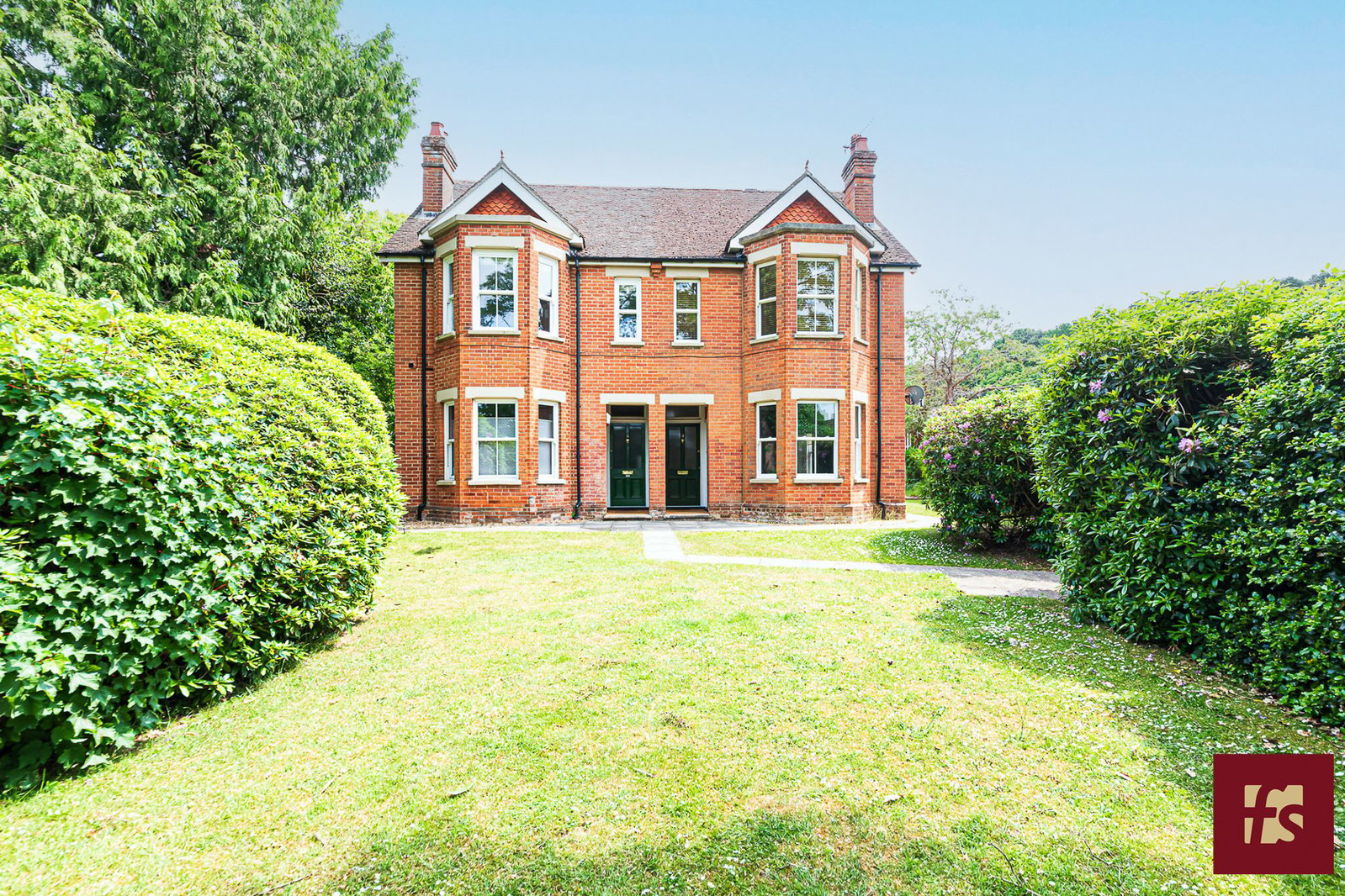 The Pines, Upper Broadmoor Road, Crowthorne, Berkshire, photo 10