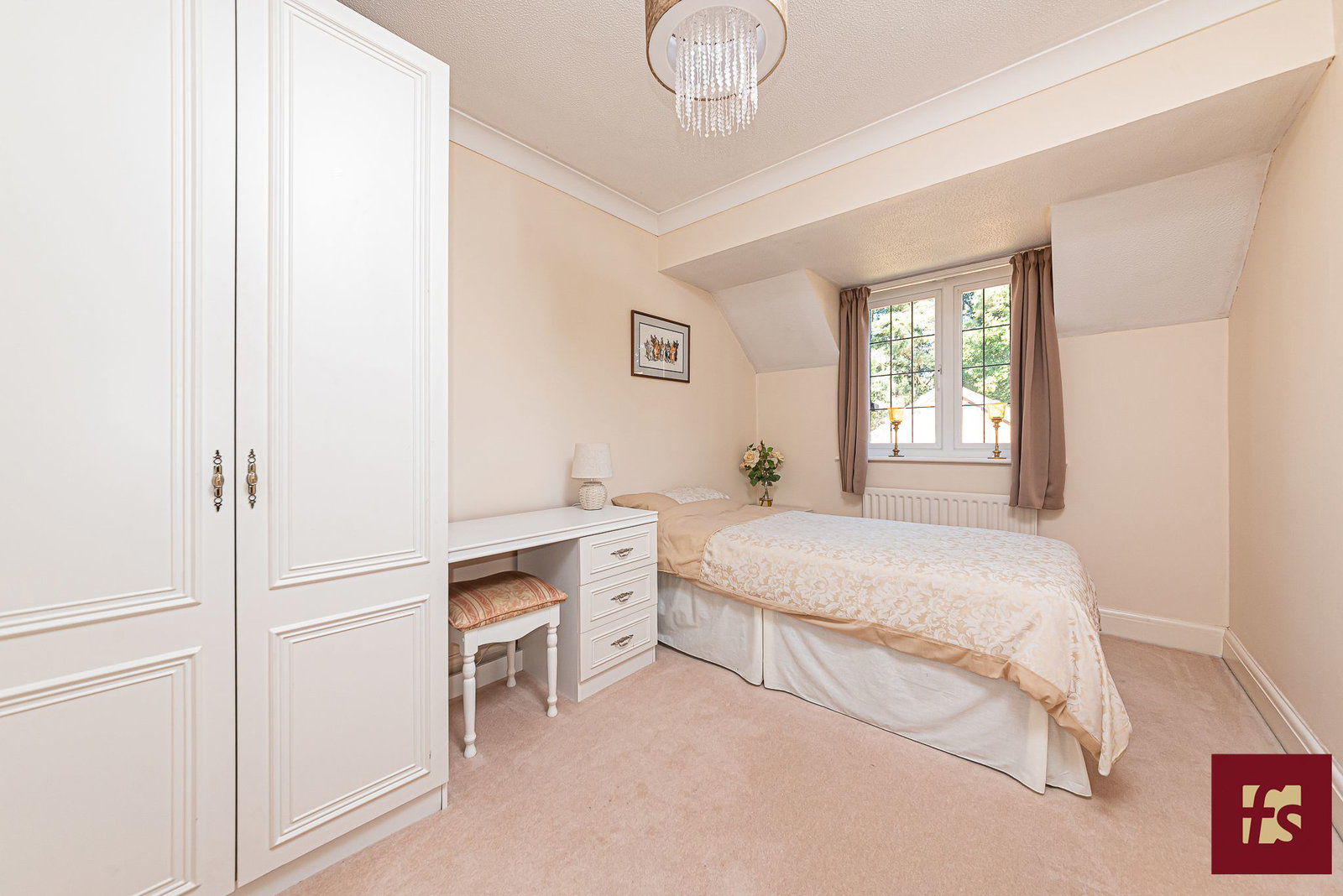 Holmbury Avenue, Crowthorne, RG45 6TQ, photo 15