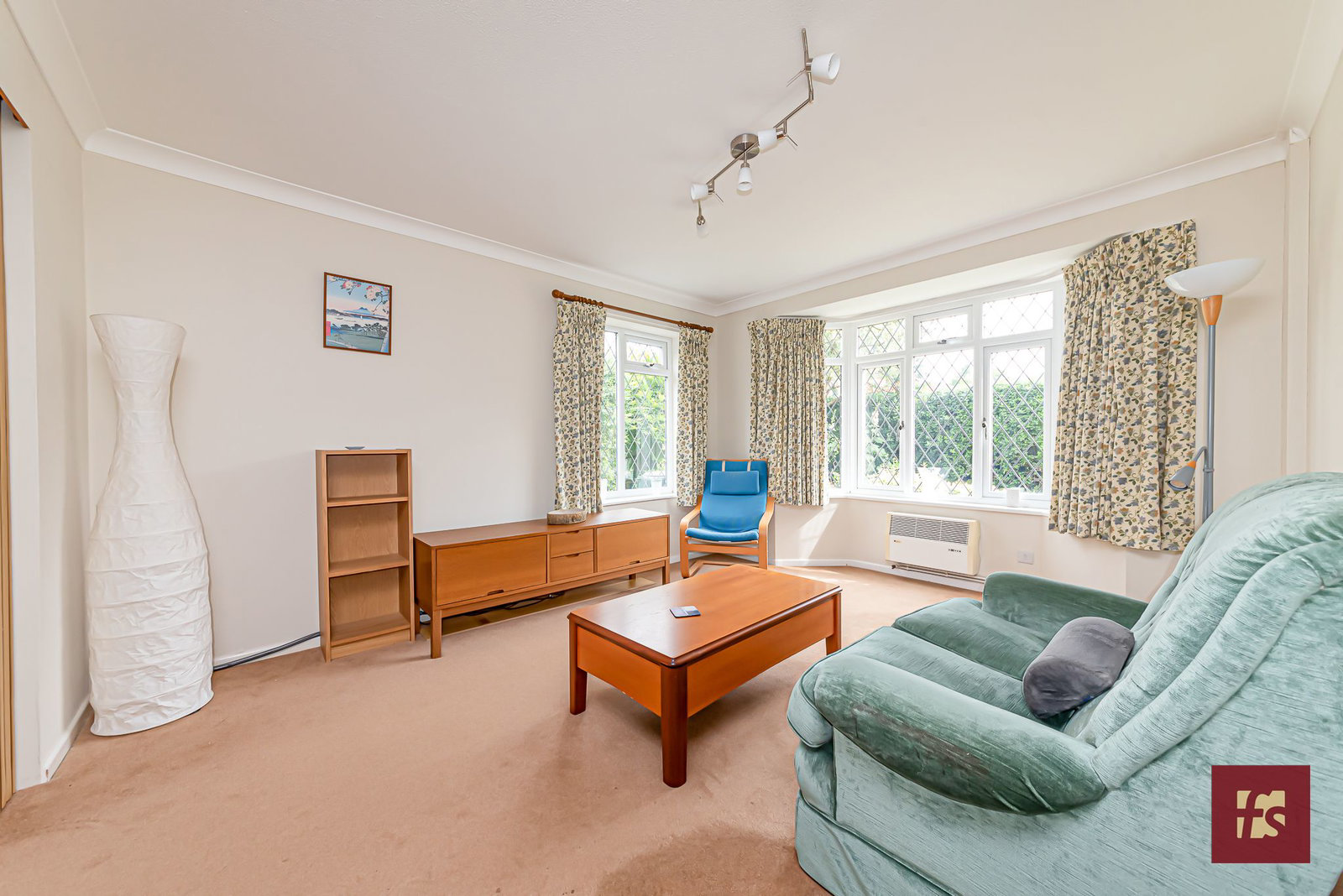 Heath Hill Road South, Crowthorne, RG45 7BW, photo 5