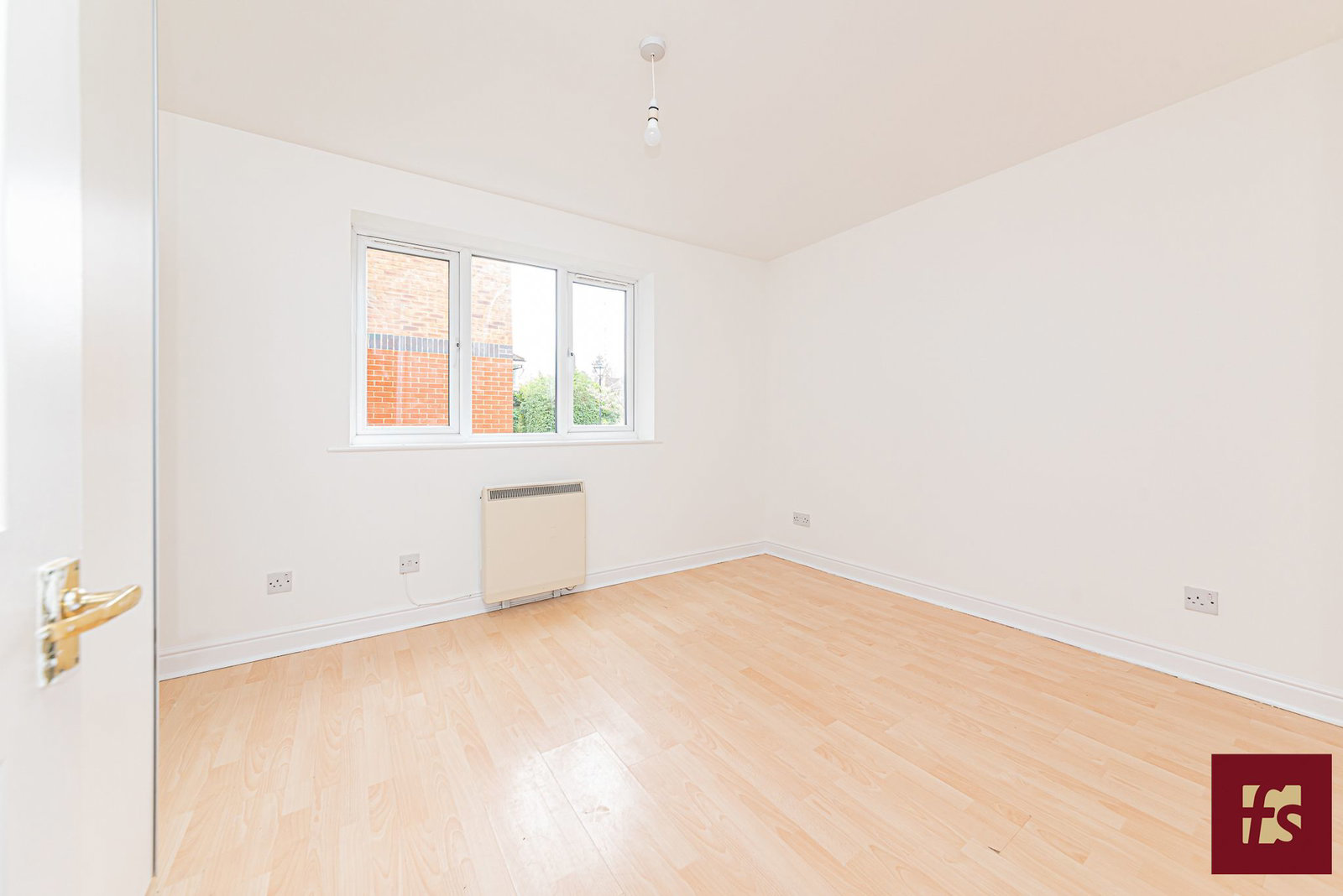 Masefield Gardens, Crowthorne, Berkshire RG45 7QS, photo 6