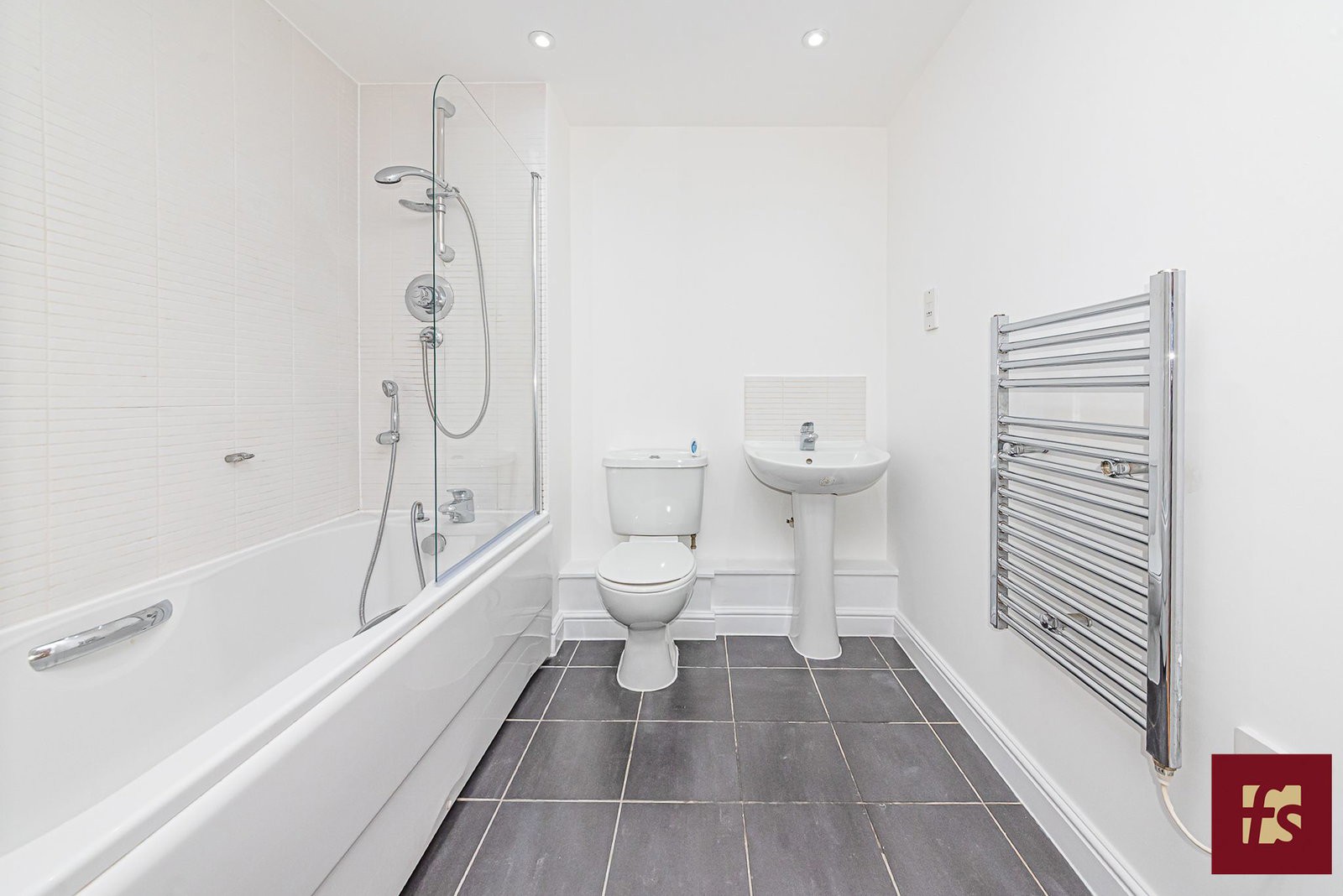 Heath Hill Road South, Crowthorne, Berkshire RG45 7BH, photo 15
