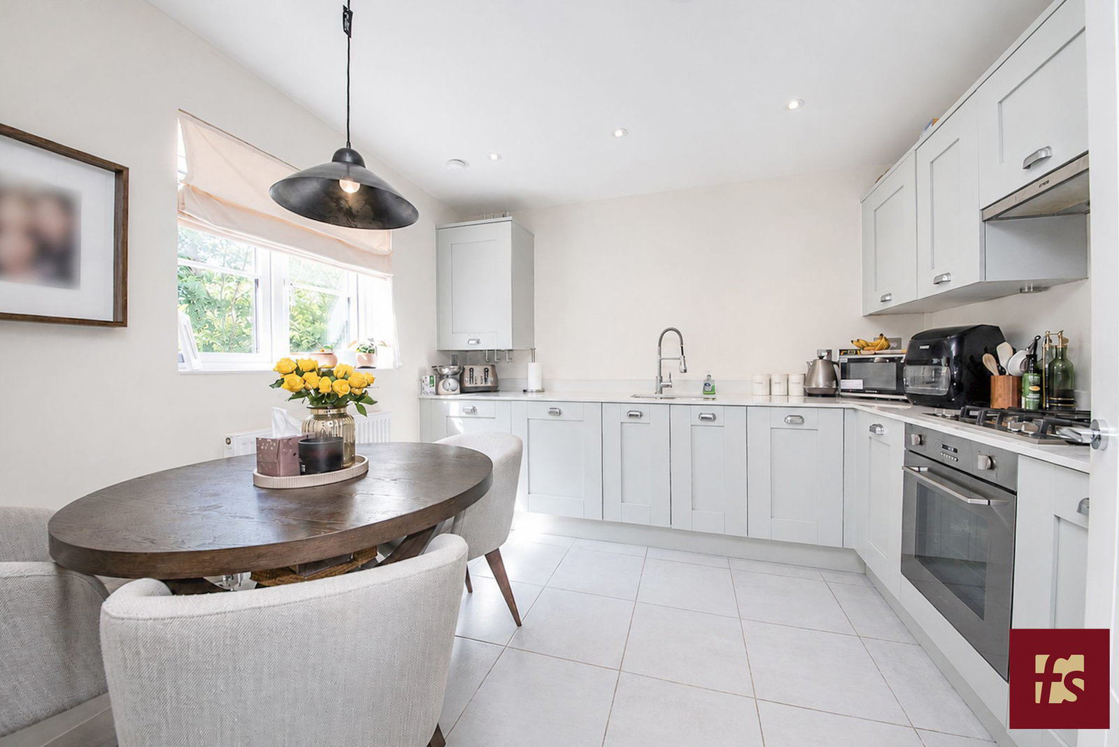 Dashers Close, Crowthorne, RG45 6GX, photo 2