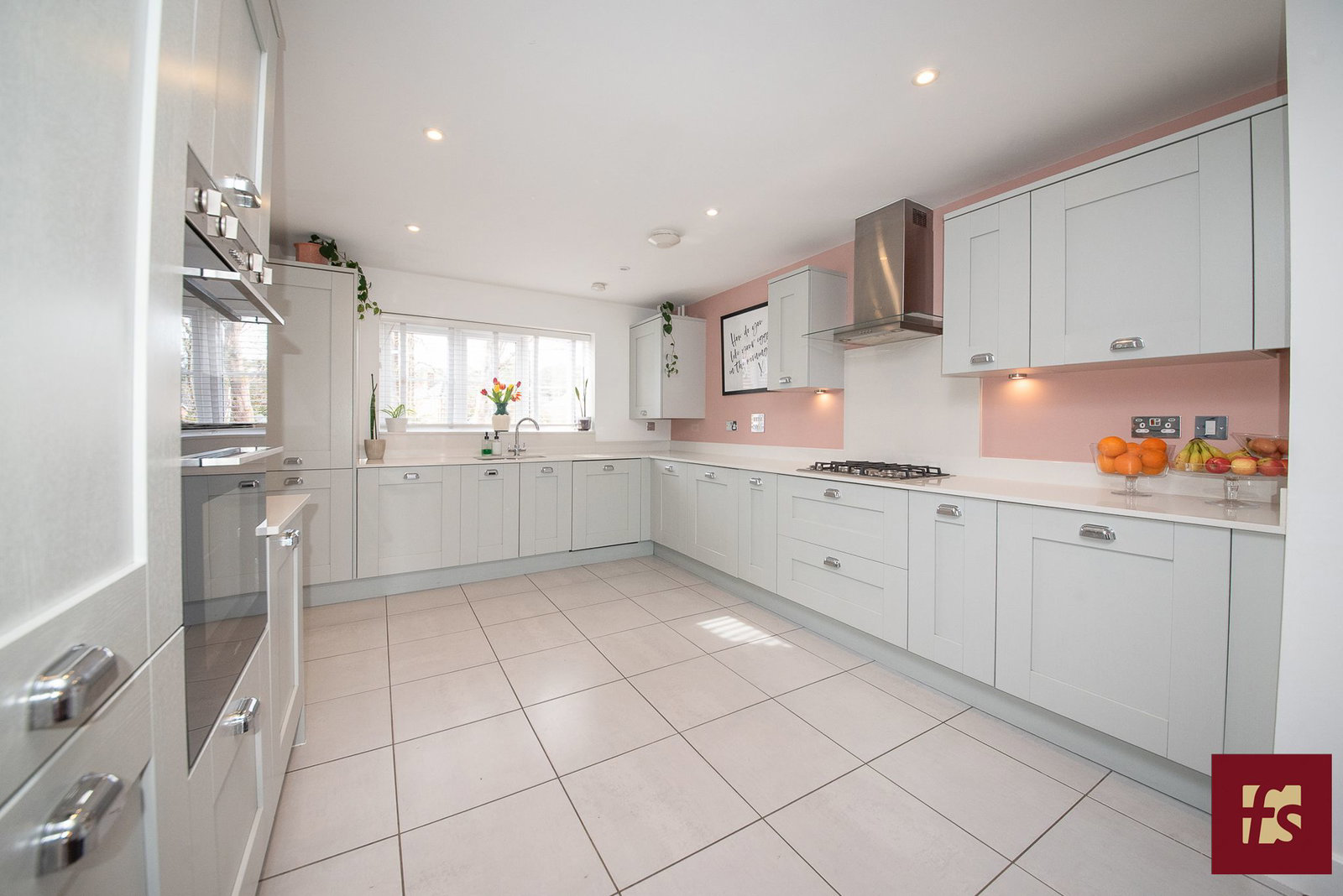 Swords Drive, Crowthorne, RG45 6GS, photo 2