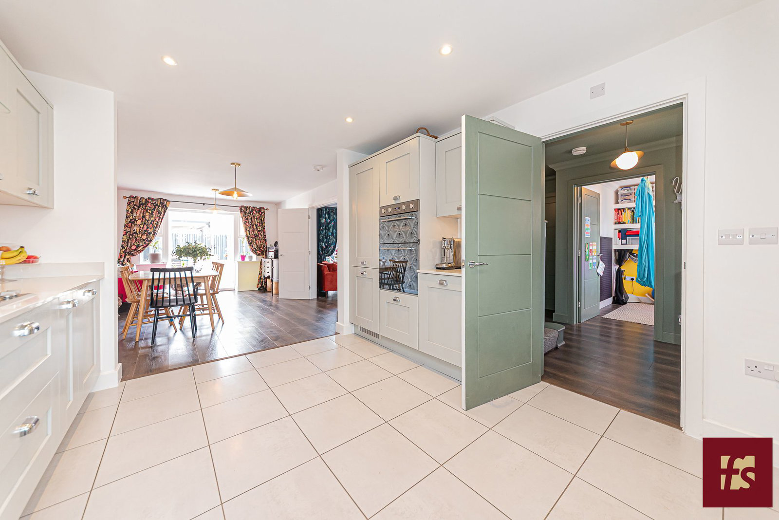 Swords Drive, Crowthorne, RG45 6GS, photo 7
