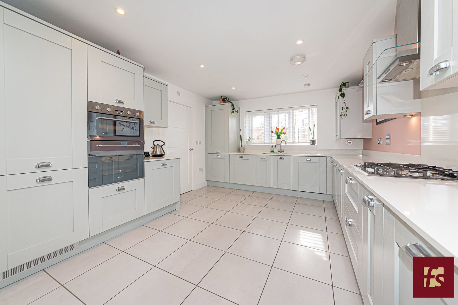 Swords Drive, Crowthorne, RG45 6GS, photo 6