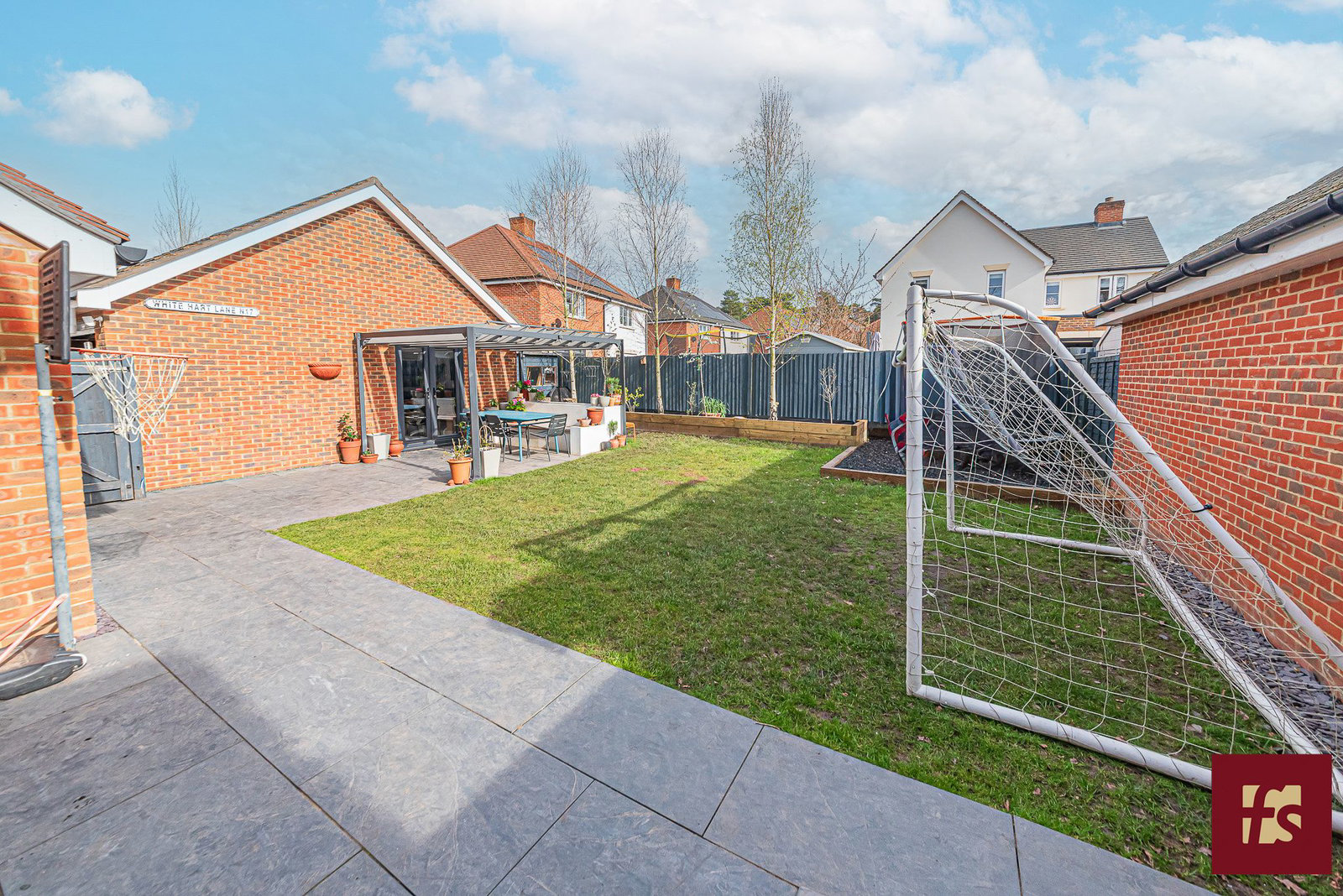 Swords Drive, Crowthorne, RG45 6GS, photo 21