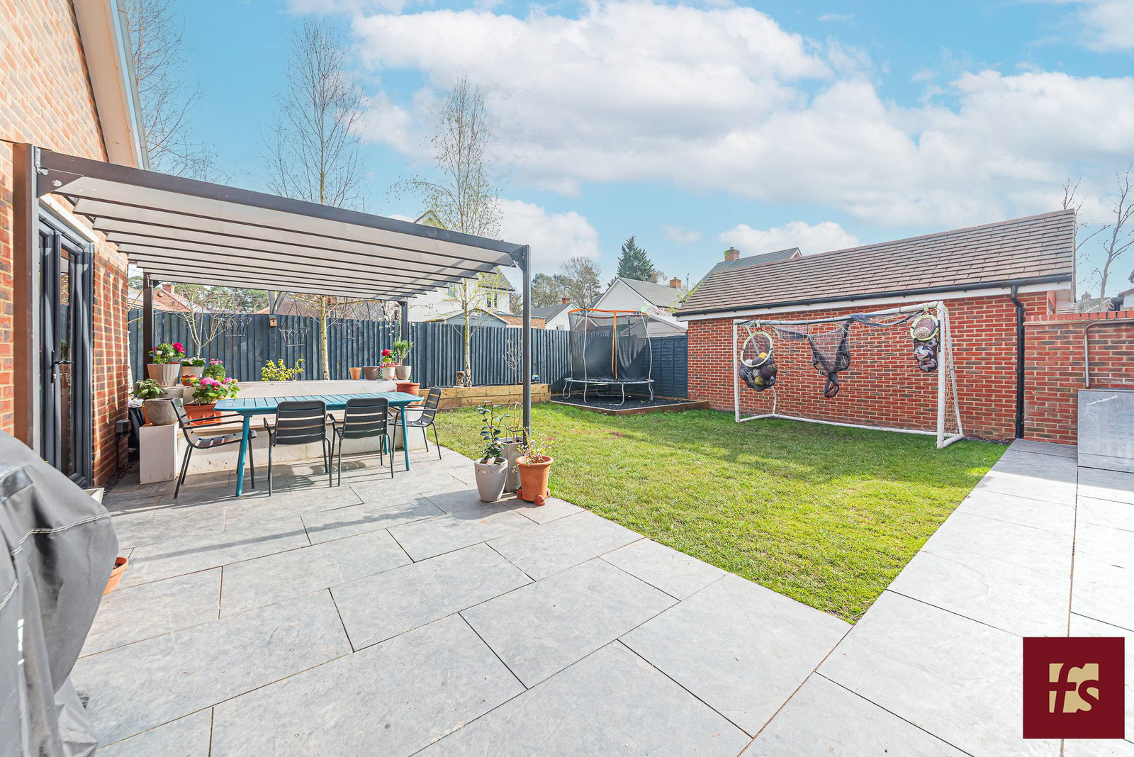 Swords Drive, Crowthorne, RG45 6GS, photo 22